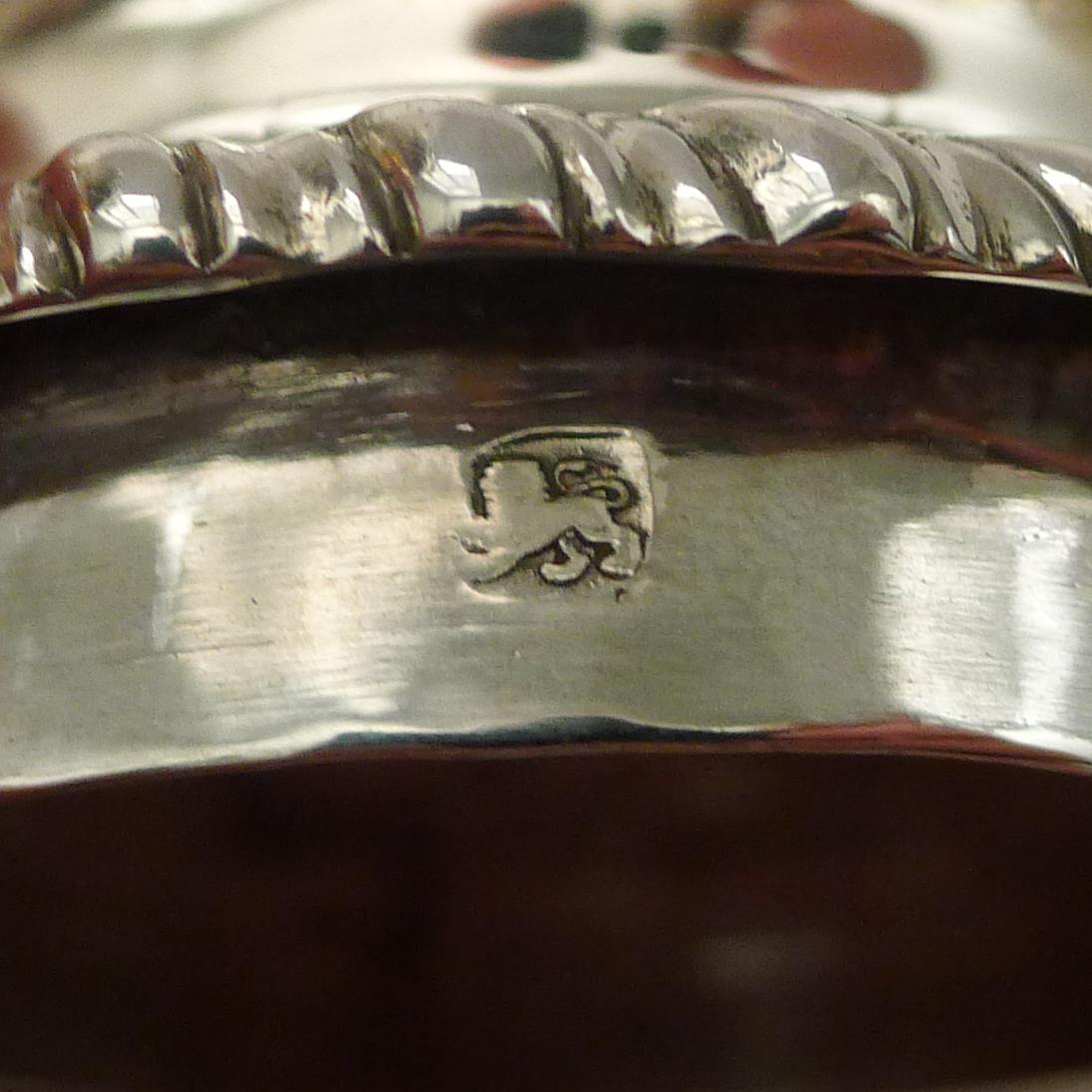 George lll - Cadolino da tè in argento massiccio - 1769 in vendita 5