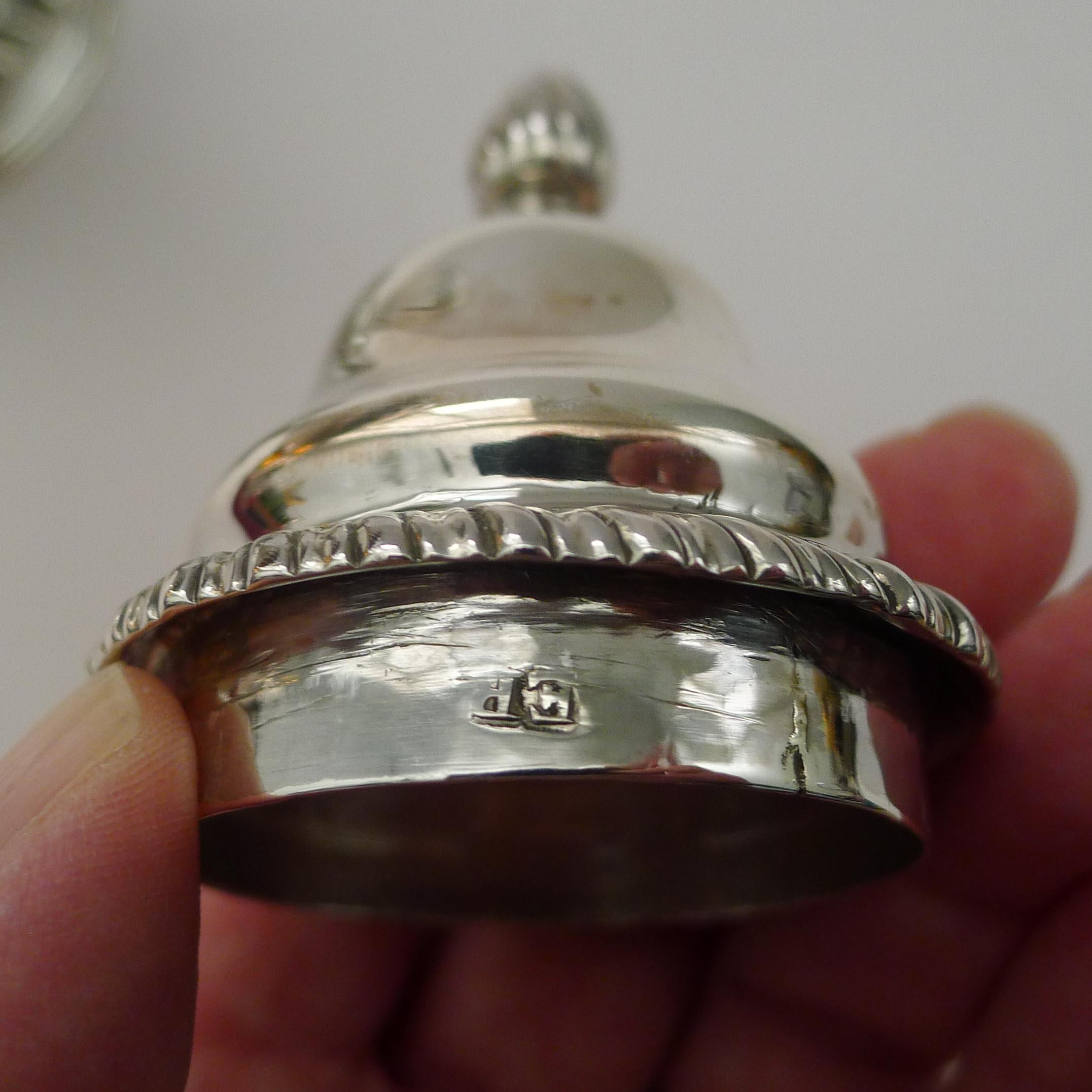 George lll - Cadolino da tè in argento massiccio - 1769 in vendita 6