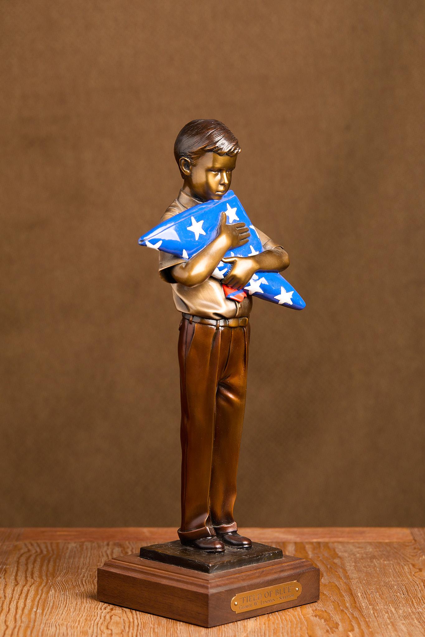 Field of Blue - Realist Sculpture by George Lundeen