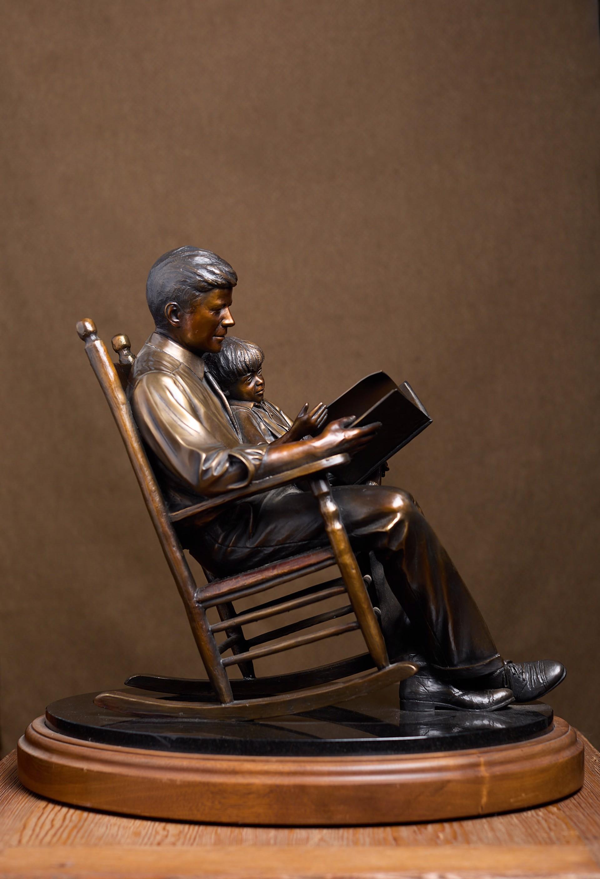 Turning the Pages (John F. Kennedy) - Sculpture by George Lundeen