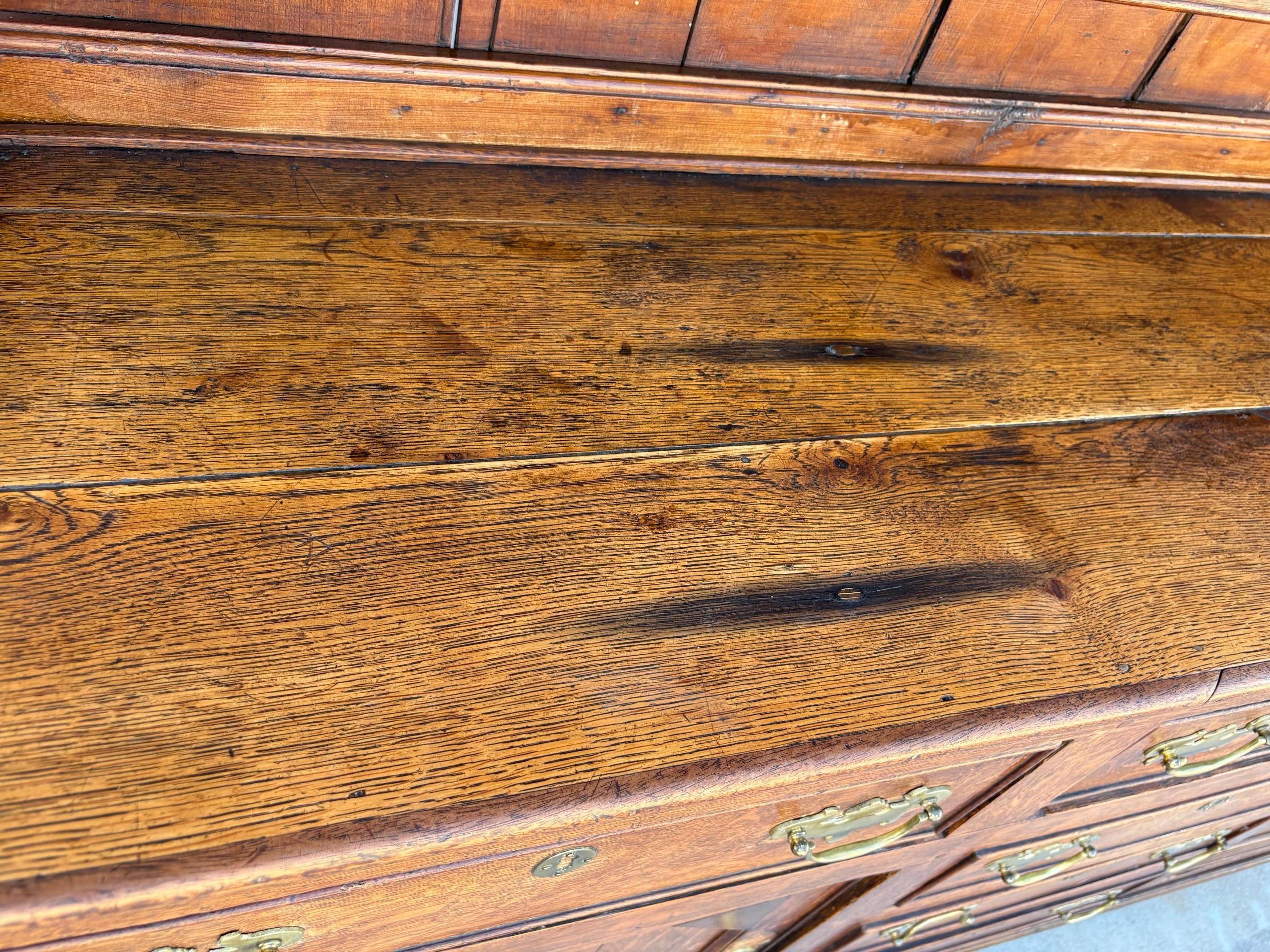 Giorgio IV Cassettone / conigliera / credenza gallese di epoca Giorgio XV in vendita