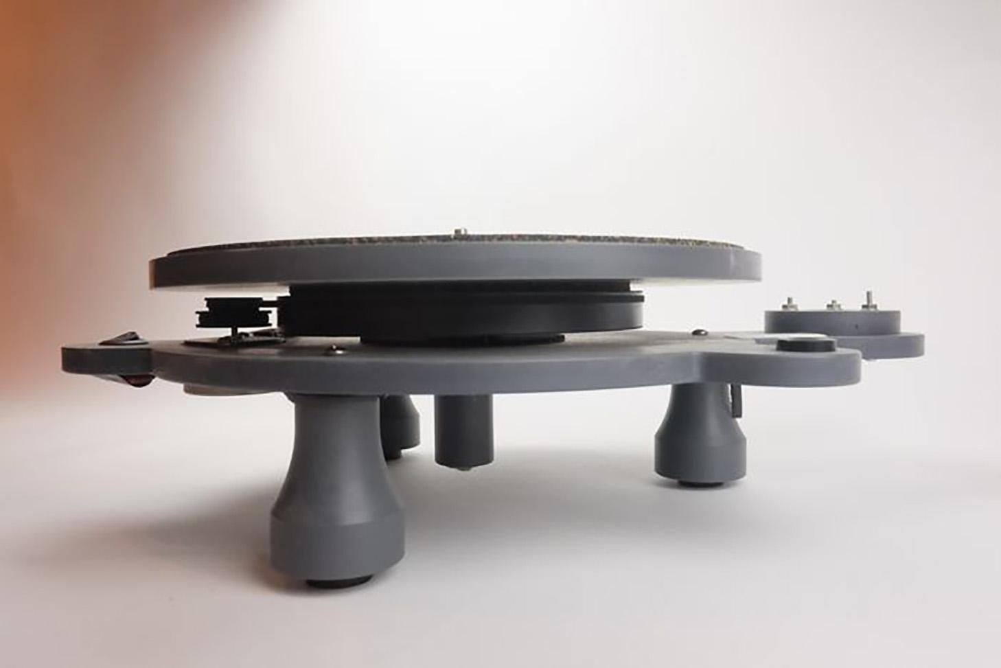 George merrill turntable turntable Polytable
The PolyTable is designed and manufactured by George Merrill in the United States.
The PolyTable is a true high performance vinyl turntable.
The look is striking. 
It outperforms turntables that cost
