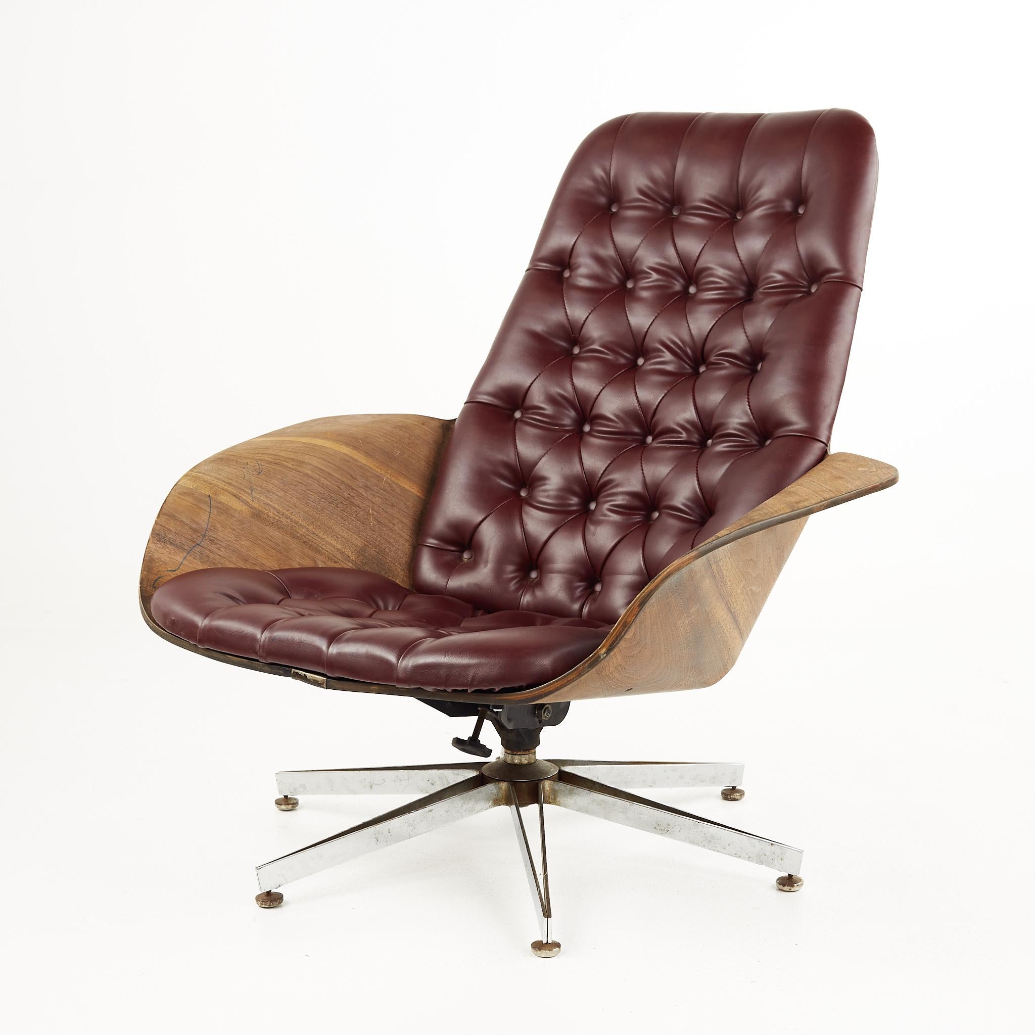 Mid-Century Modern George Mulhauser for Plycraft Mid Century Tufted Walnut Lounge Chair