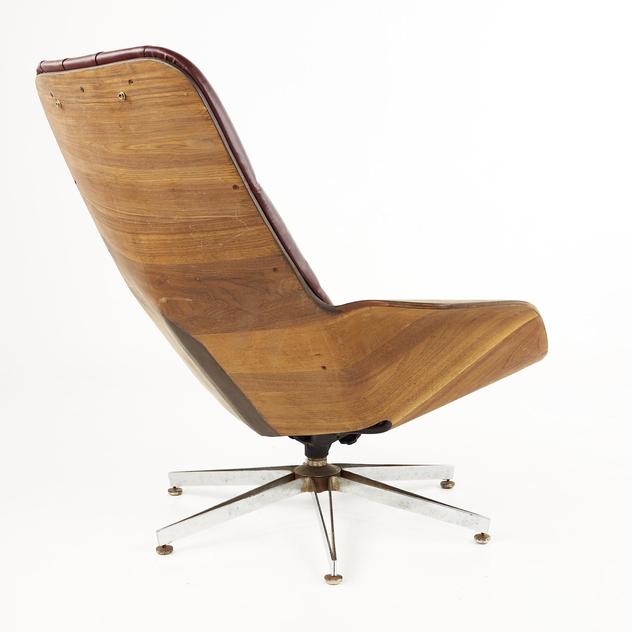 Late 20th Century George Mulhauser for Plycraft Mid Century Tufted Walnut Lounge Chair