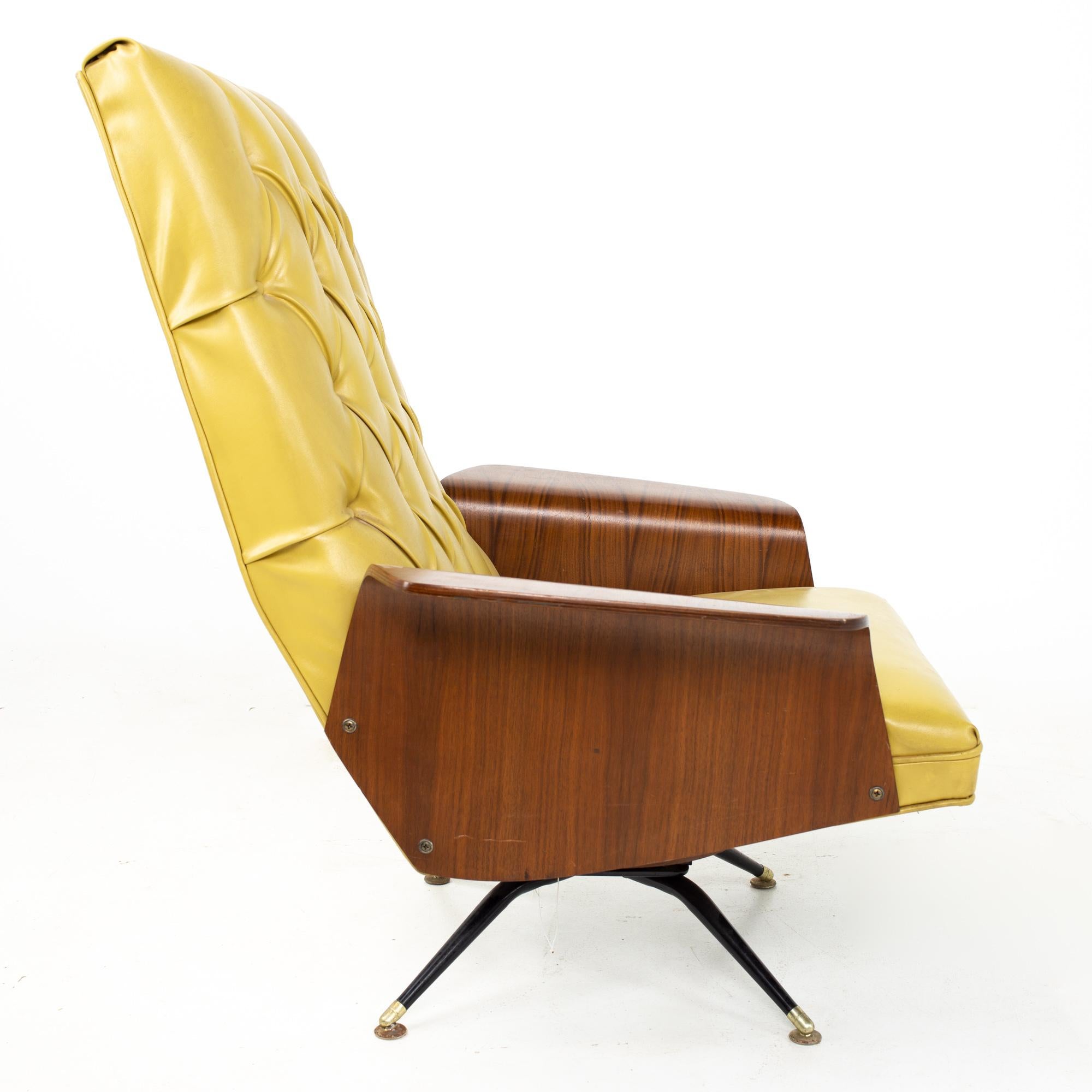 Mid-Century Modern George Mulhauser for Plycraft Mister Chair Style Mid Century Lounge Chair