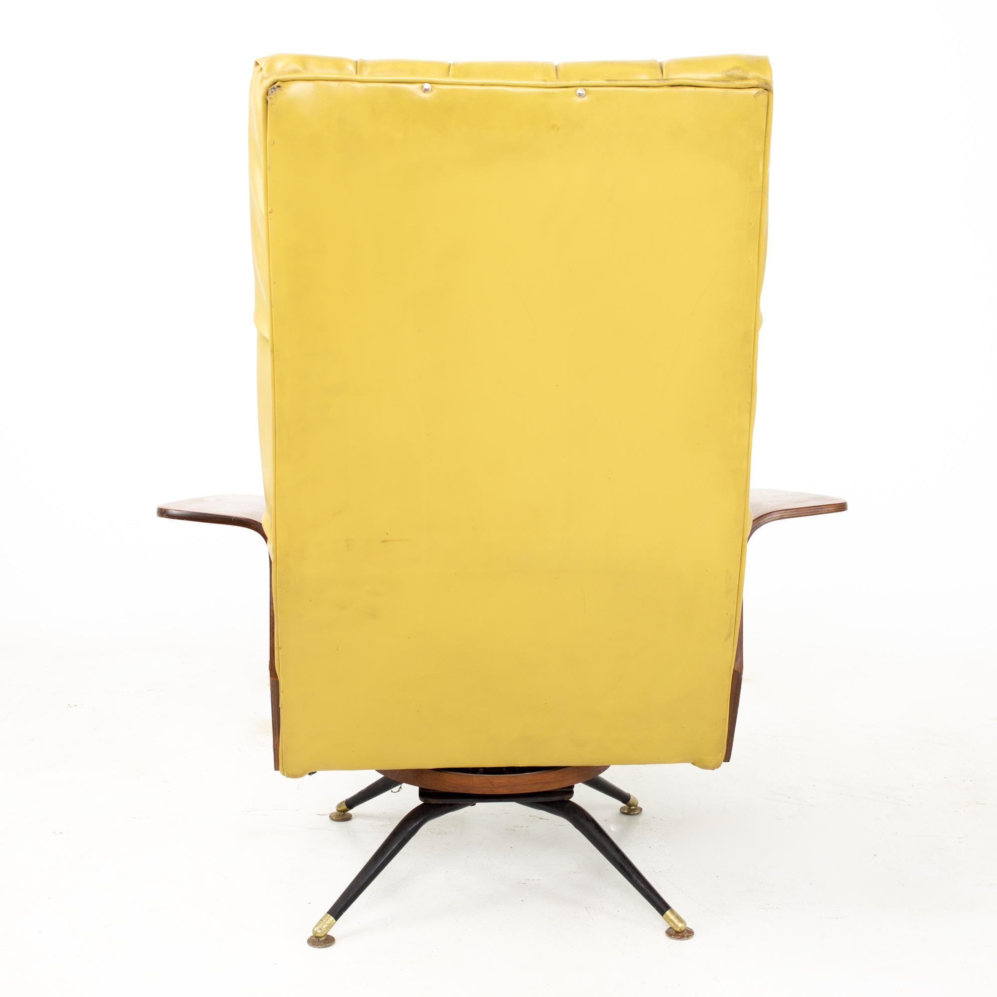 George Mulhauser for Plycraft Mister Chair Style Mid Century Lounge Chair In Good Condition In Countryside, IL