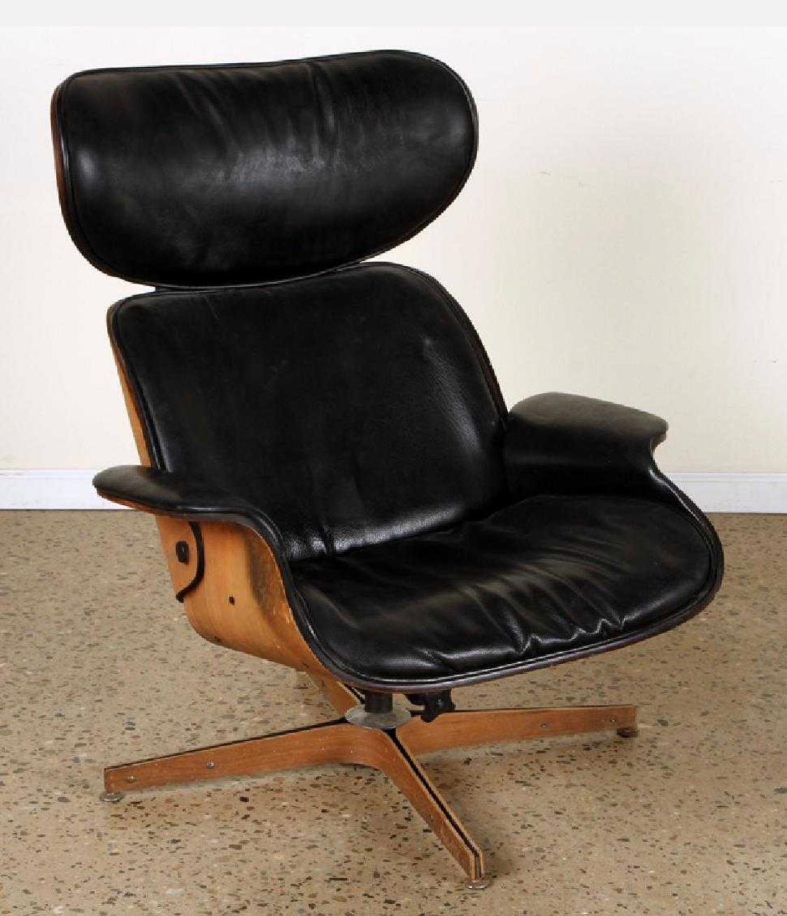 Beautiful rare example of George Mulhauser’s “Mr. Chair” for Plycraft. Original matching ottoman included. Signed with original manufacturer’s label. Extremely comfortable with swiveling and reclining base.