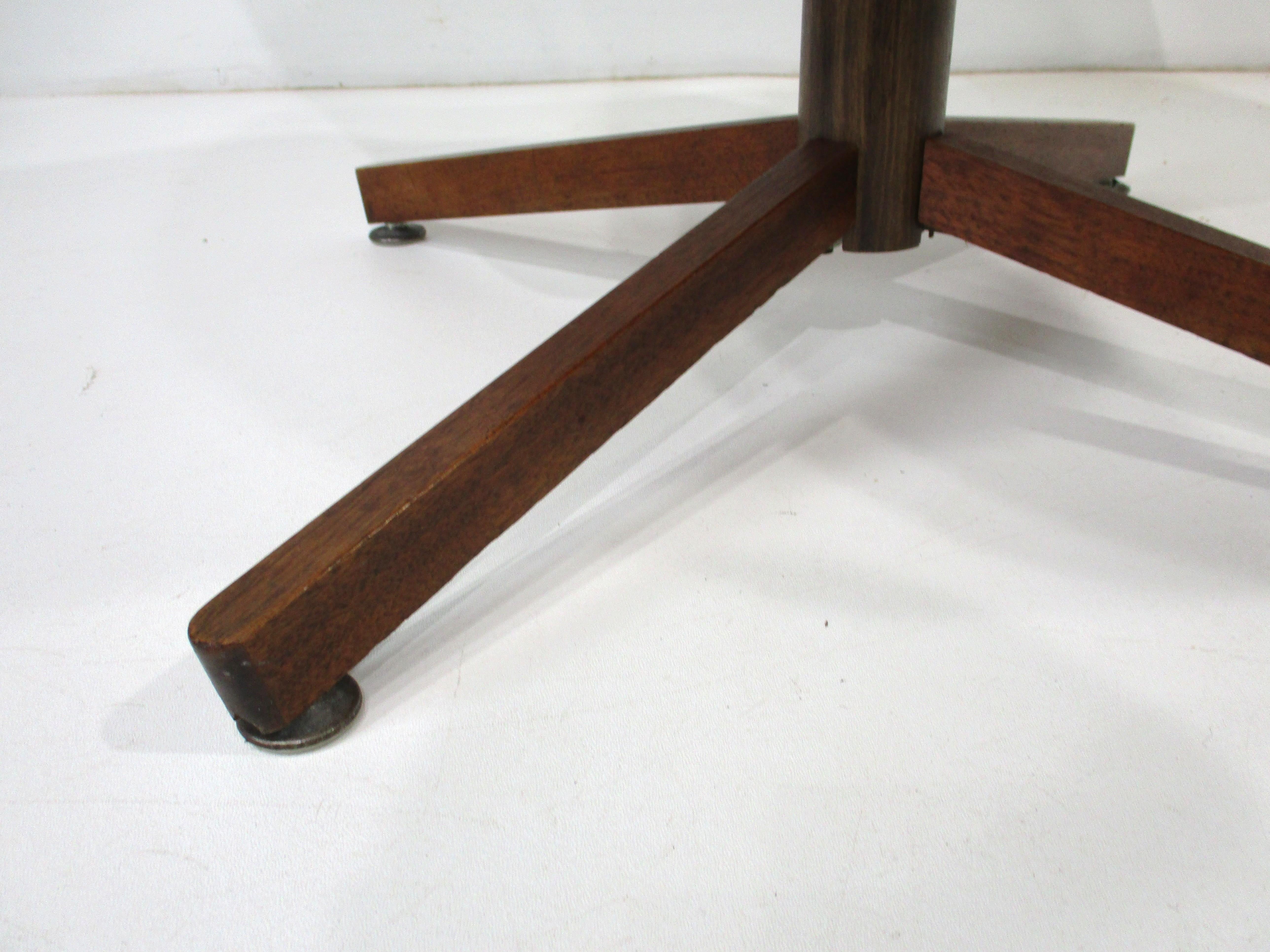 George Mulhauser Chaise longue en noyer Plycraft en vente 5