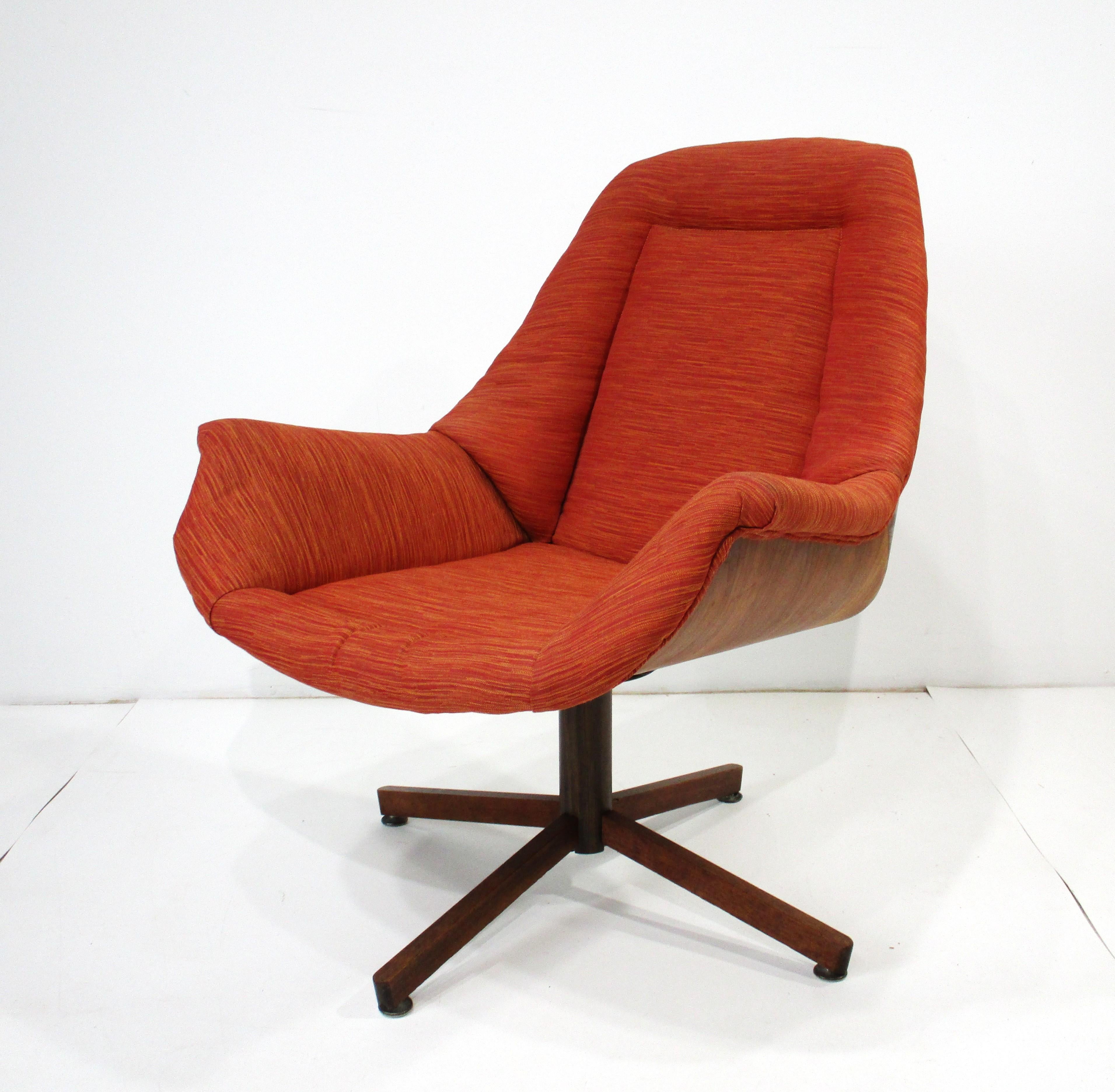George Mulhauser Chaise longue en noyer Plycraft en vente 1