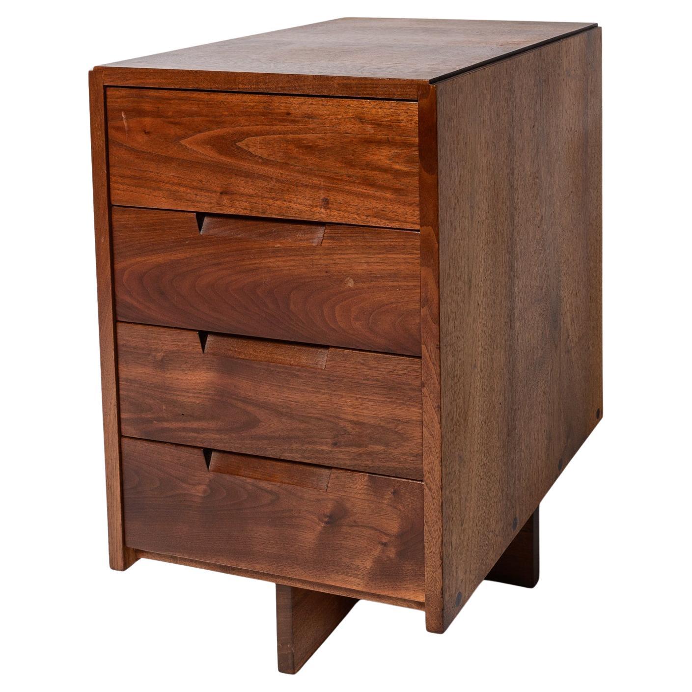 George Nakashima 4 tiroirs noyer