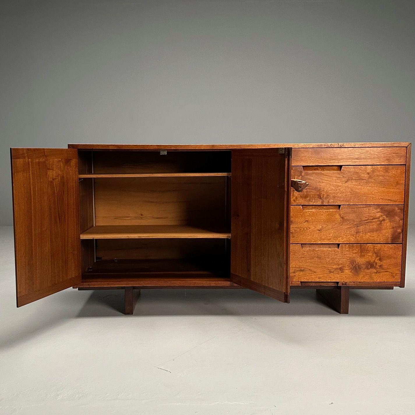 George Nakashima, American Studio, moderne du milieu du siècle dernier, meuble de rangement rare, États-Unis, 1953 en vente 10