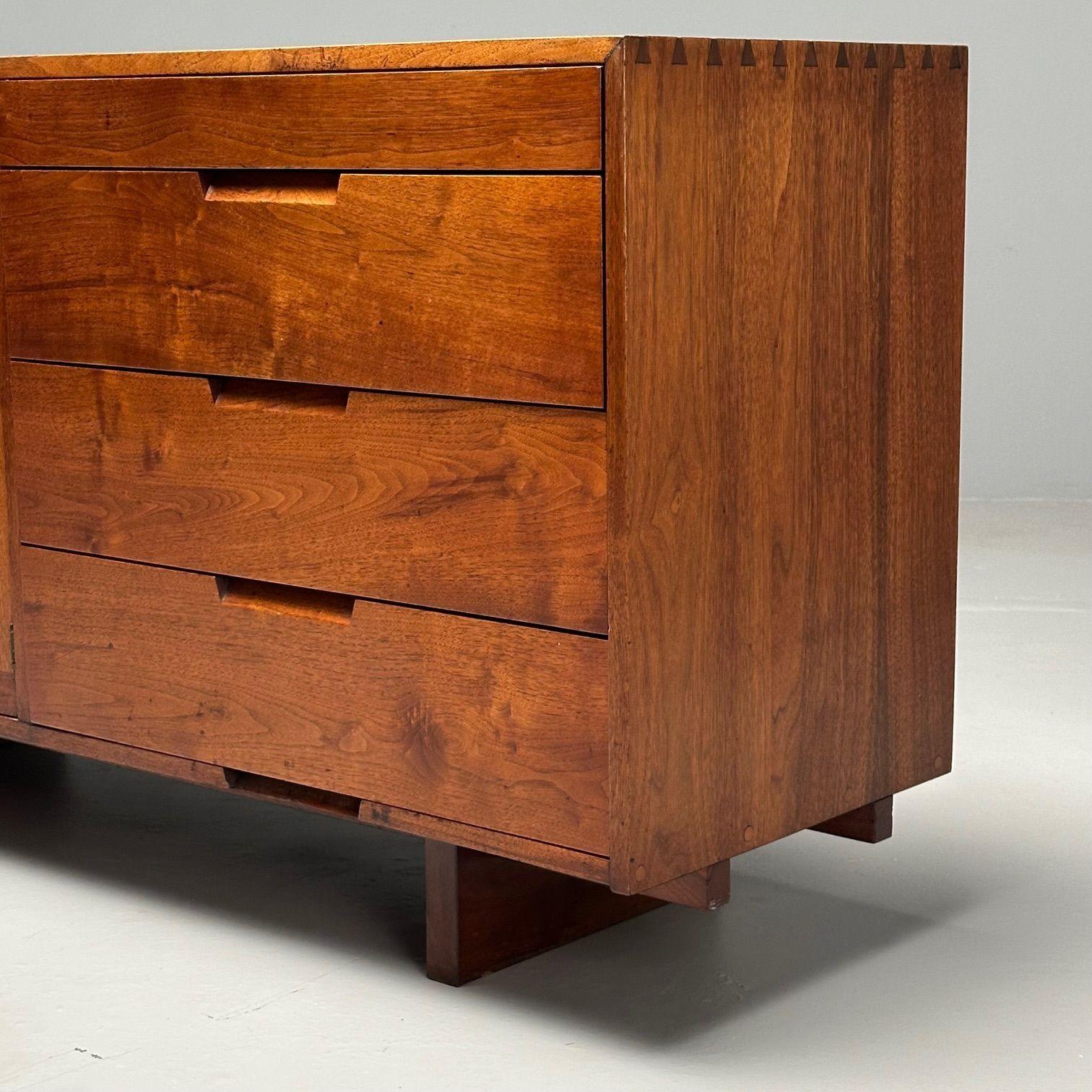 George Nakashima, American Studio, moderne du milieu du siècle dernier, meuble de rangement rare, États-Unis, 1953 en vente 2