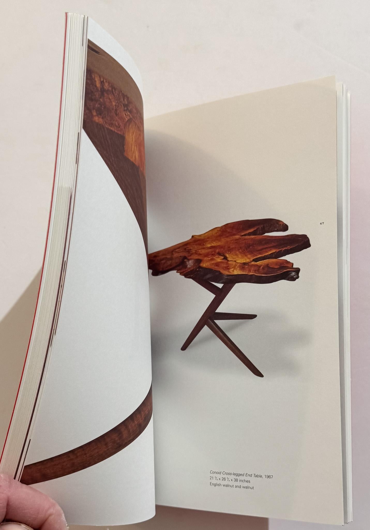 Americano George Nakashima and the Modernist Moment in vendita