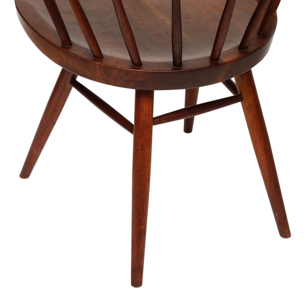 Sillones George Nakashima, nogal negro, firmados con el nombre del cliente en venta 4