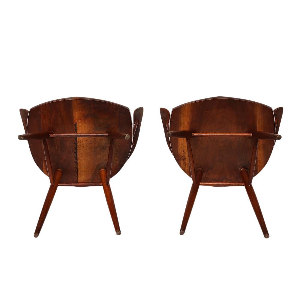 Sillones George Nakashima, nogal negro, firmados con el nombre del cliente en venta 11
