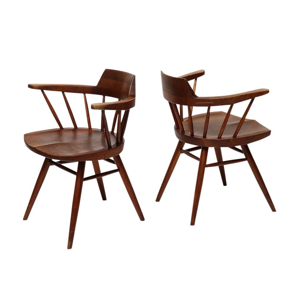 Sillones George Nakashima, nogal negro, firmados con el nombre del cliente Moderno de mediados de siglo en venta