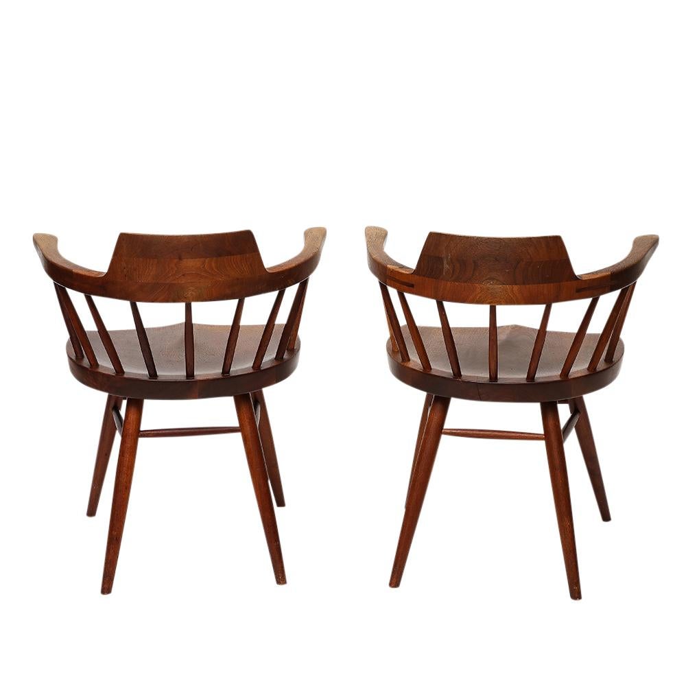 Sillones George Nakashima, nogal negro, firmados con el nombre del cliente Hecho a mano en venta