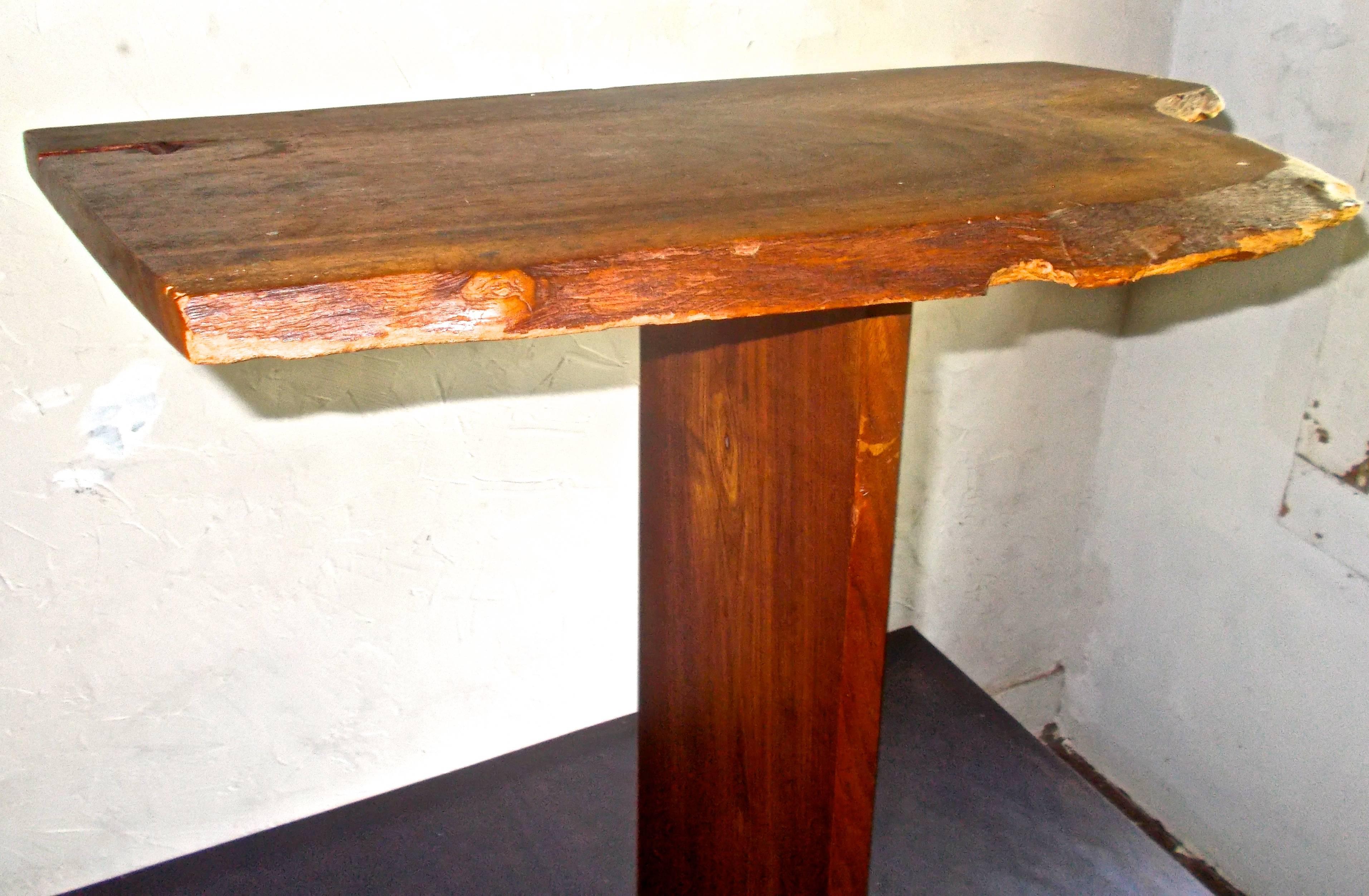 Late 20th Century George Nakashima Attributed Walnut 'Minguren' Pedestal Table
