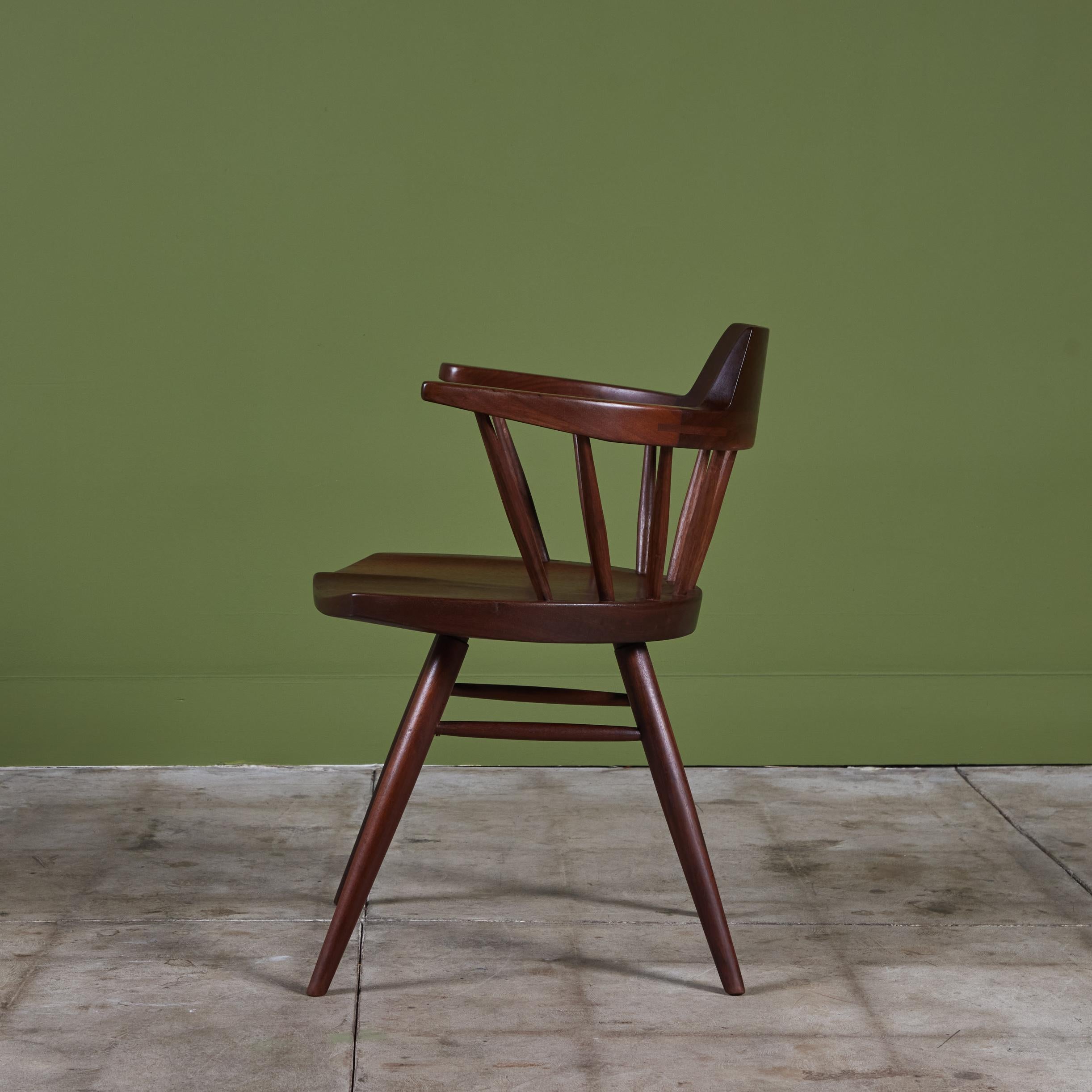 Américain Chaise de capitaine en noyer noir George Nakashima