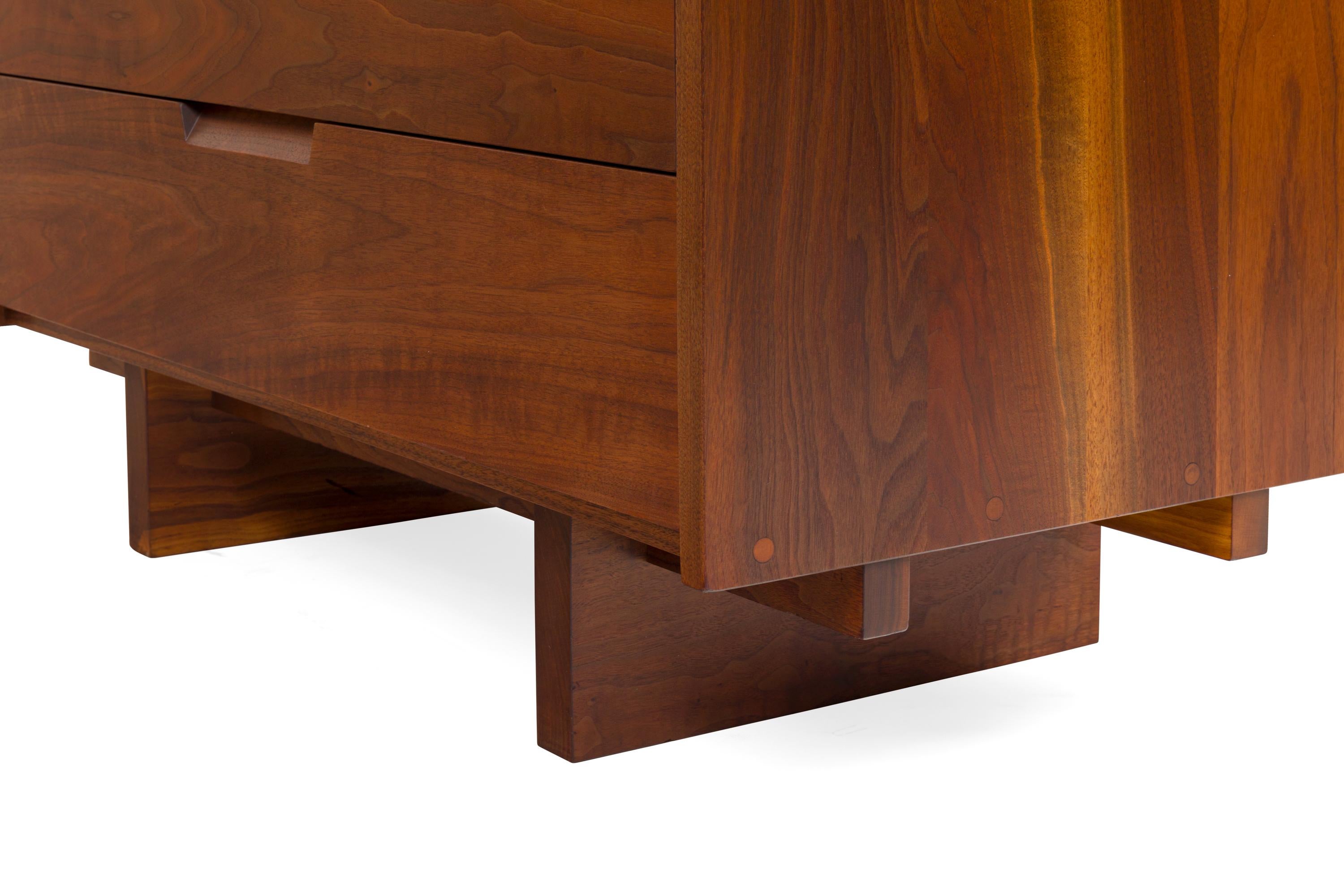 George Nakashima Black Walnut Chest of Drawers with Dovetail Joinery, USA 1960s In Good Condition In New York, NY