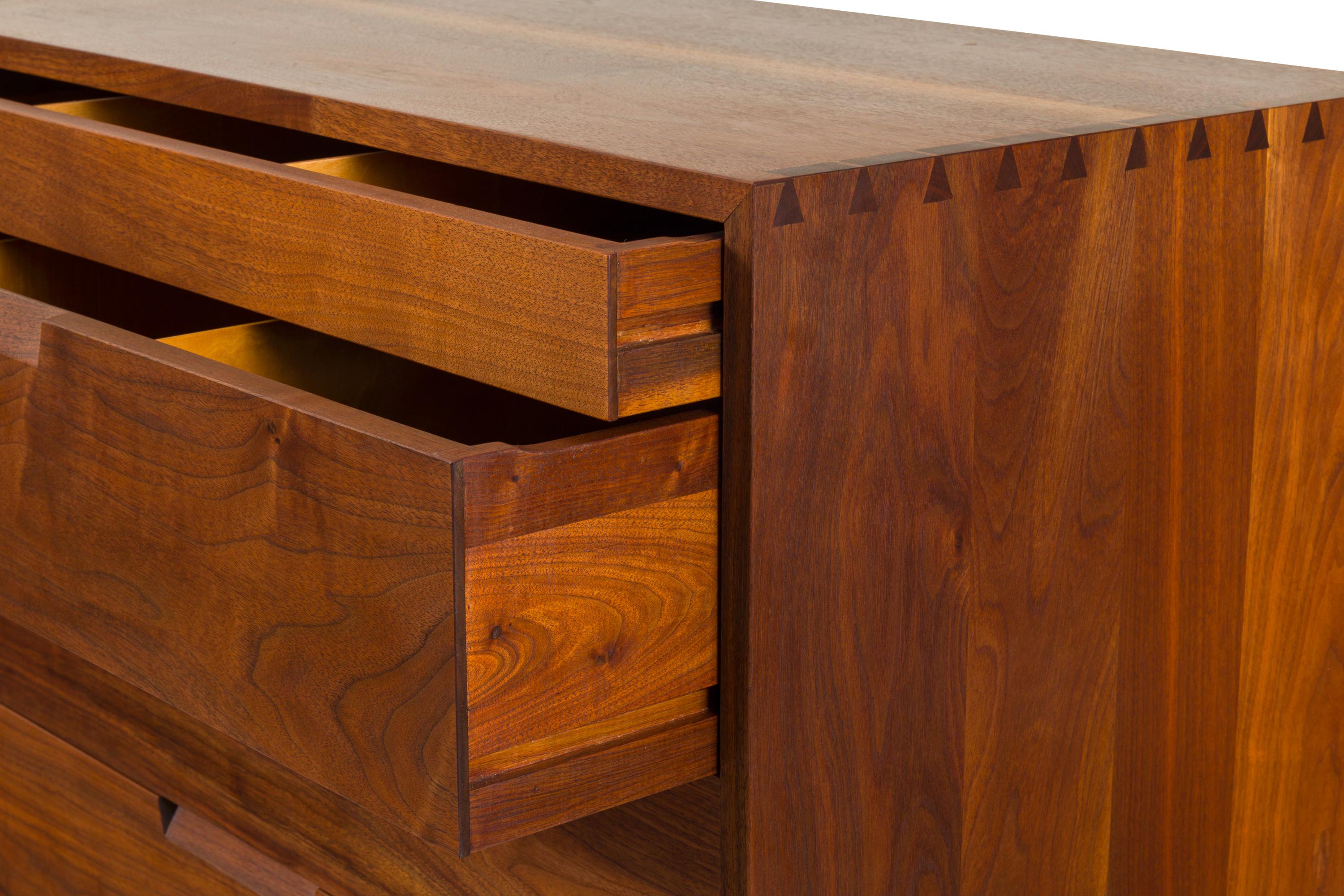 George Nakashima Black Walnut Chest of Drawers with Dovetail Joinery, USA 1960s 1