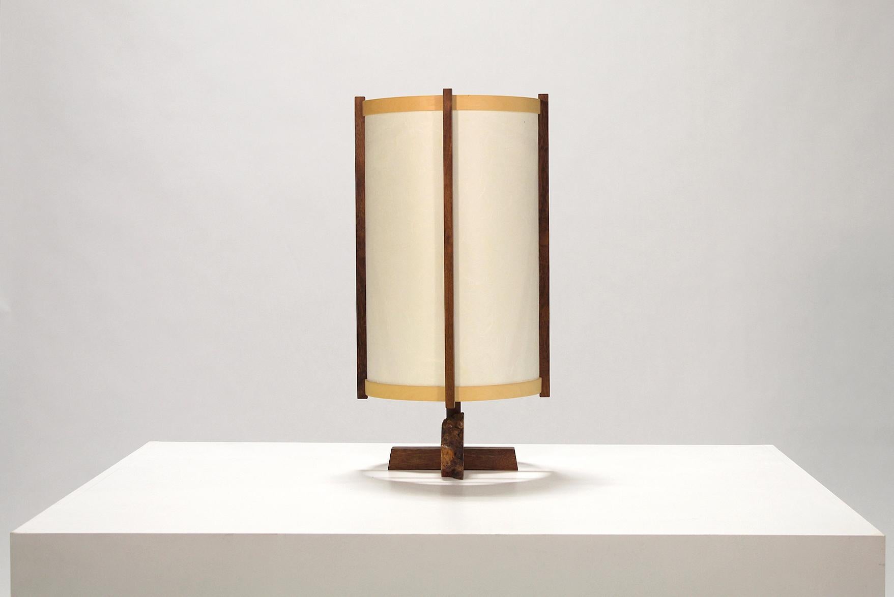 Mid-Century Modern George Nakashima Buckeye Burl Table Lamp For Sale
