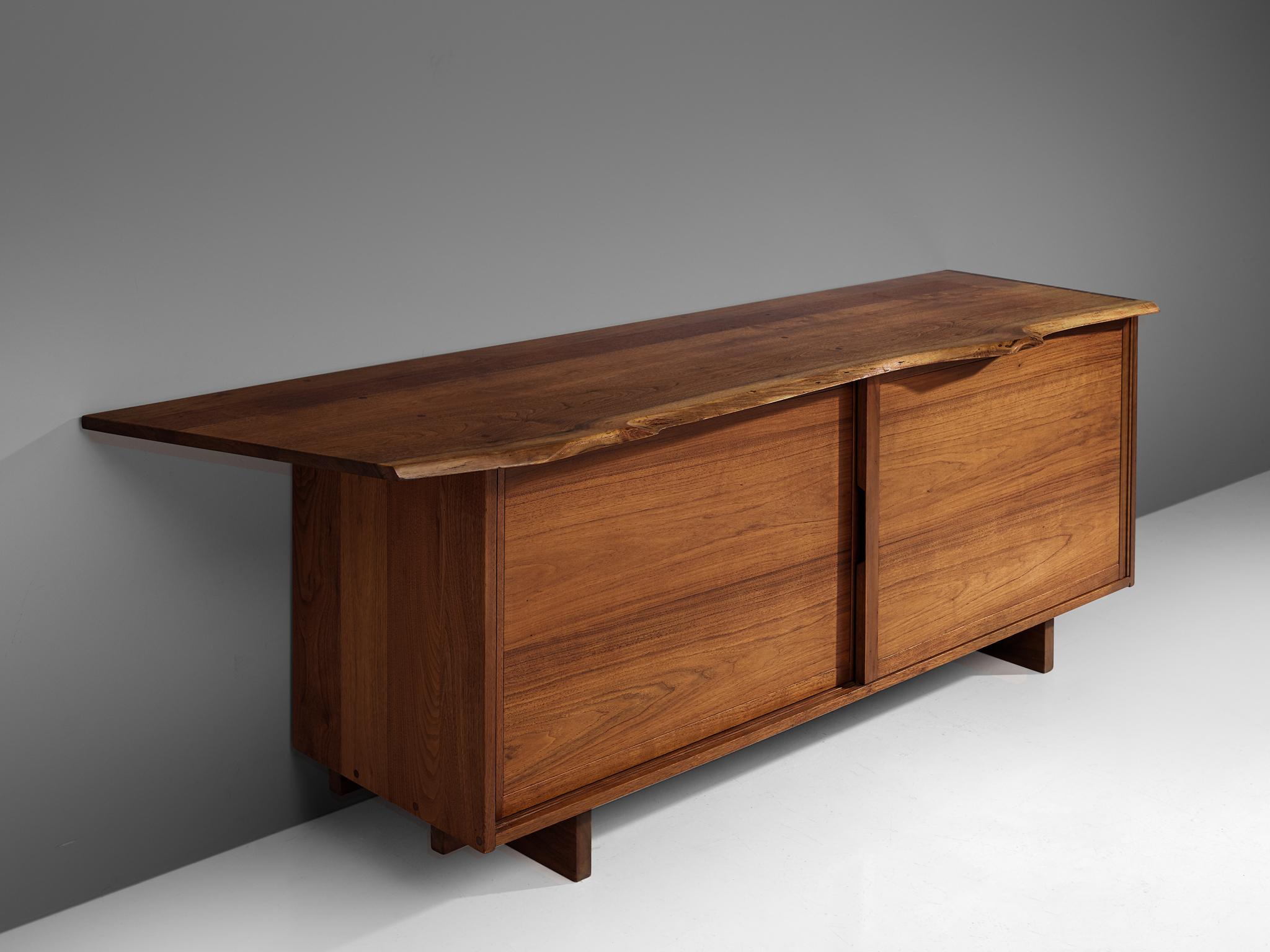 George Nakashima Cabinet with Sliding Doors, 1958 In Good Condition In Waalwijk, NL