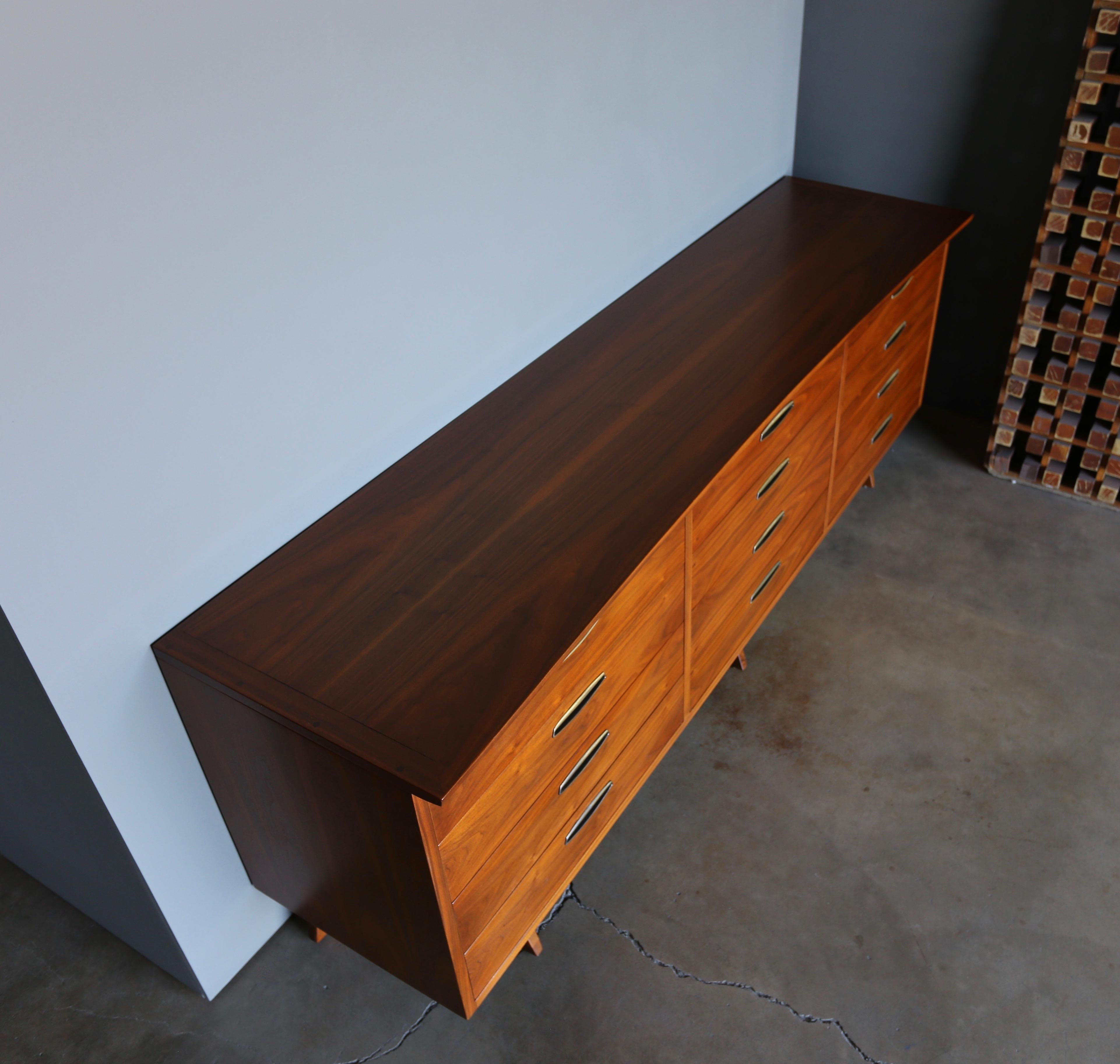 George Nakashima Chest for Widdicomb, 1959 In Good Condition In Costa Mesa, CA