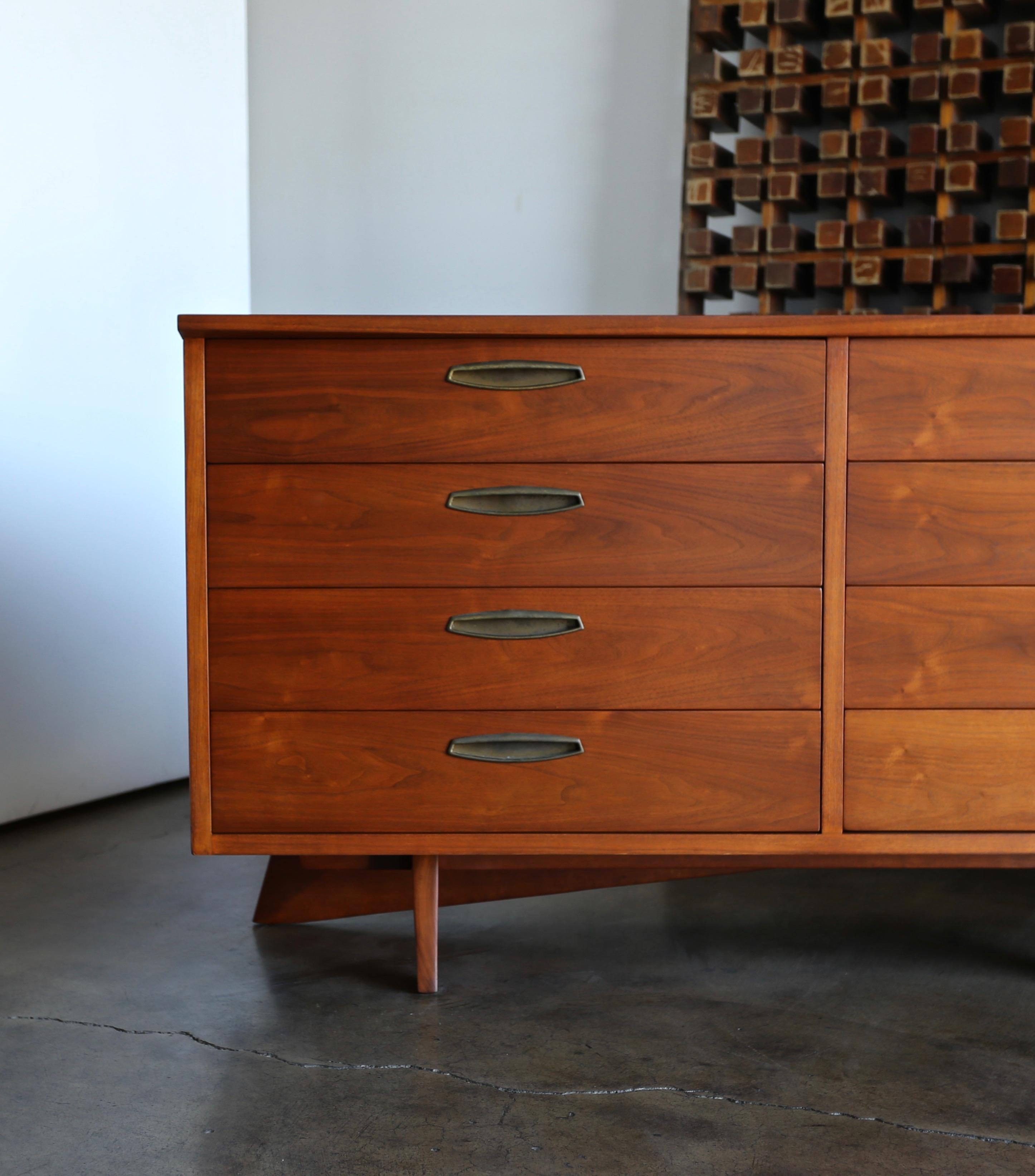 Mid-Century Modern George Nakashima Chest for Widdicomb, circa 1955