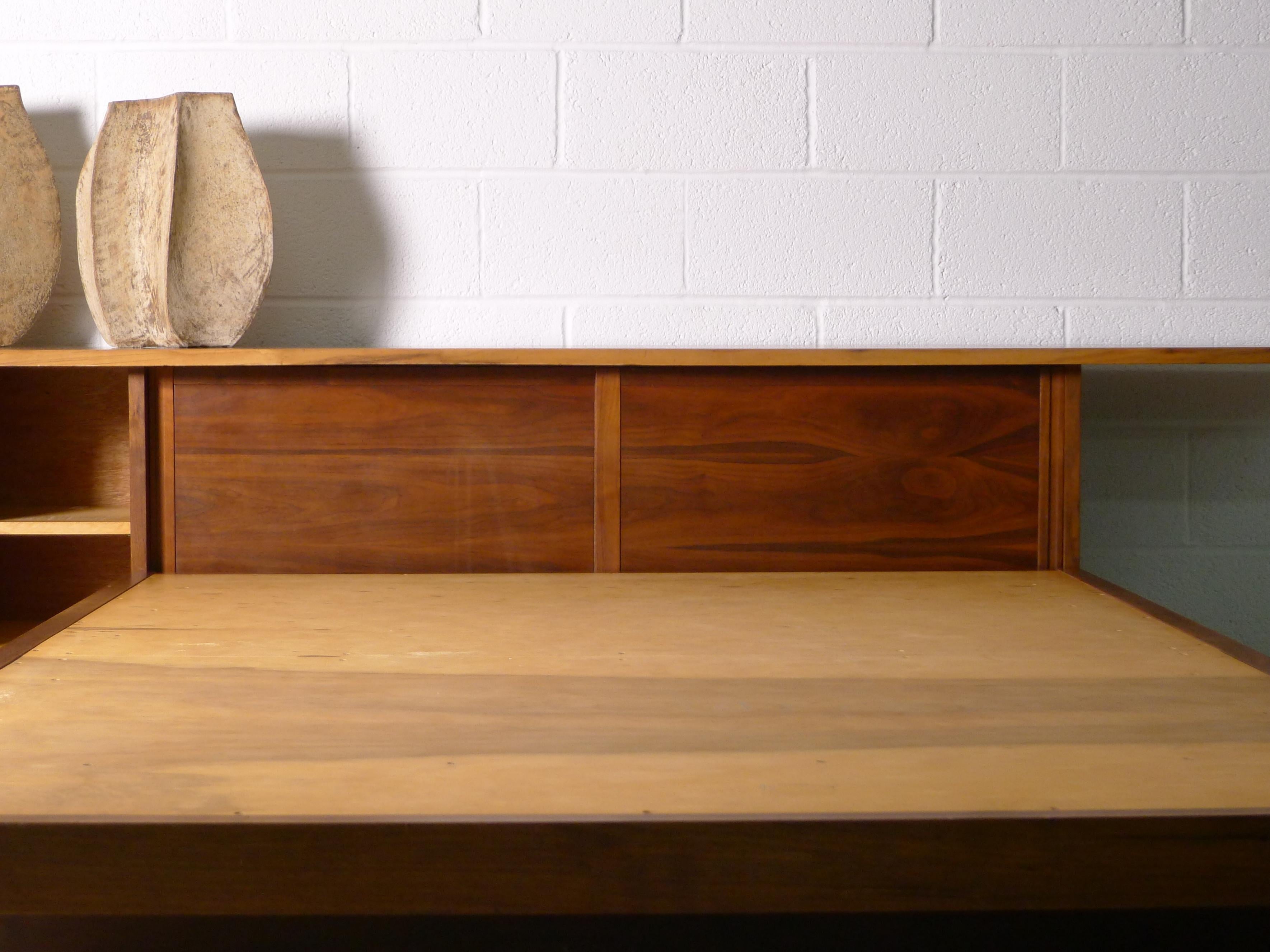 American George Nakashima, Conoid Cabinet Headboard and Platform Bed in Walnut, USA 1966 For Sale