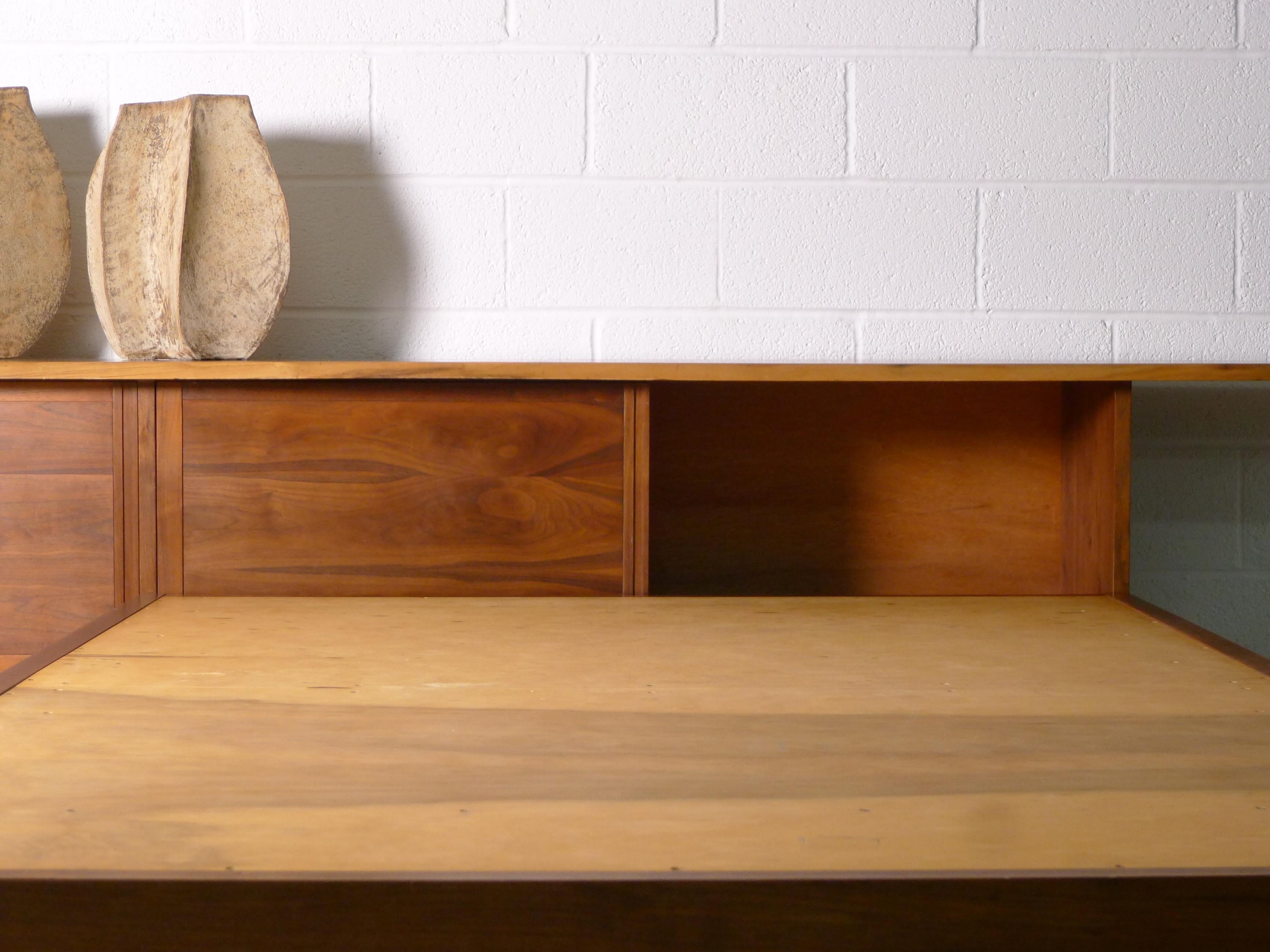 Mid-20th Century George Nakashima, Conoid Cabinet Headboard and Platform Bed in Walnut, USA 1966 For Sale