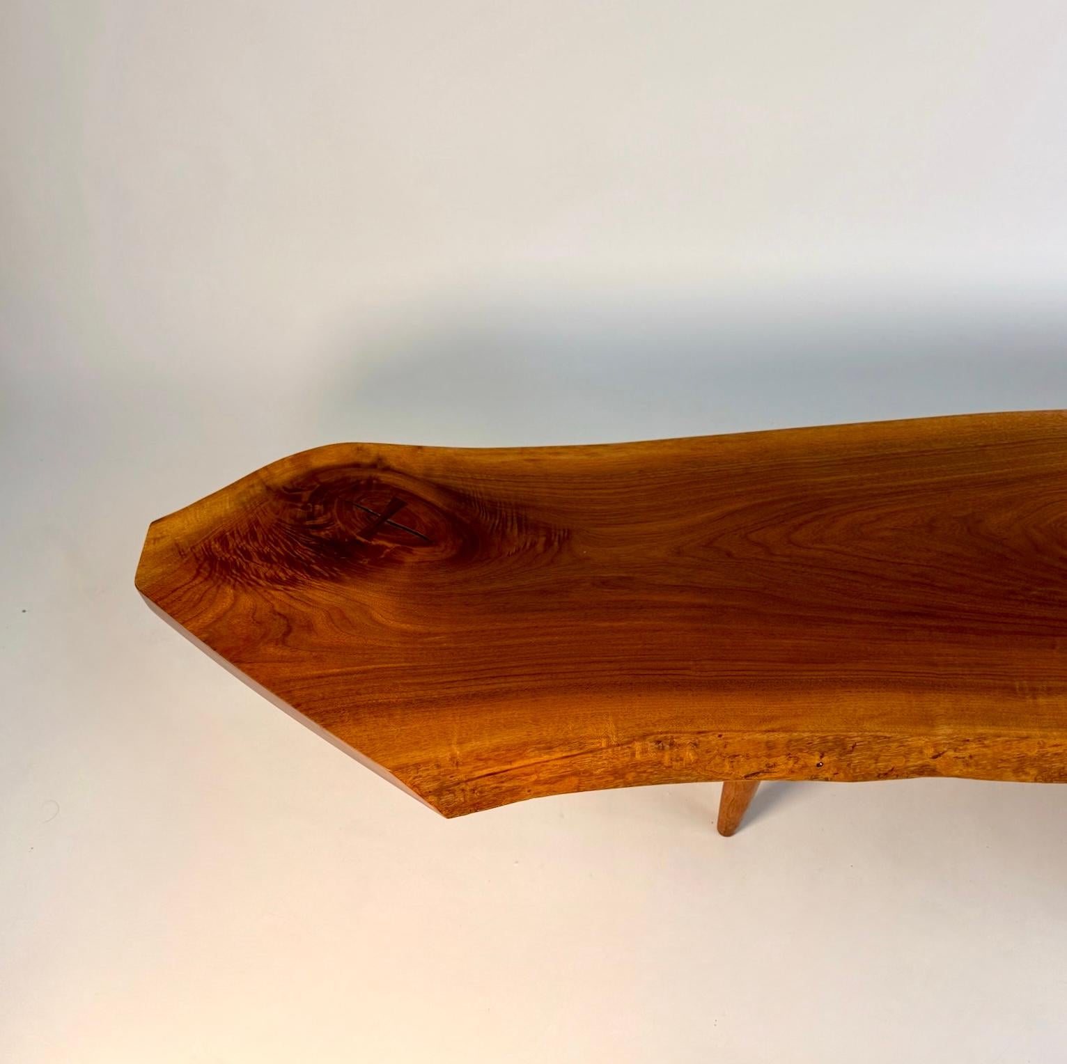 George Nakashima Conoid Coffee Table – English Walnut with Rosewood Butterfly In Good Condition For Sale In San Diego, CA