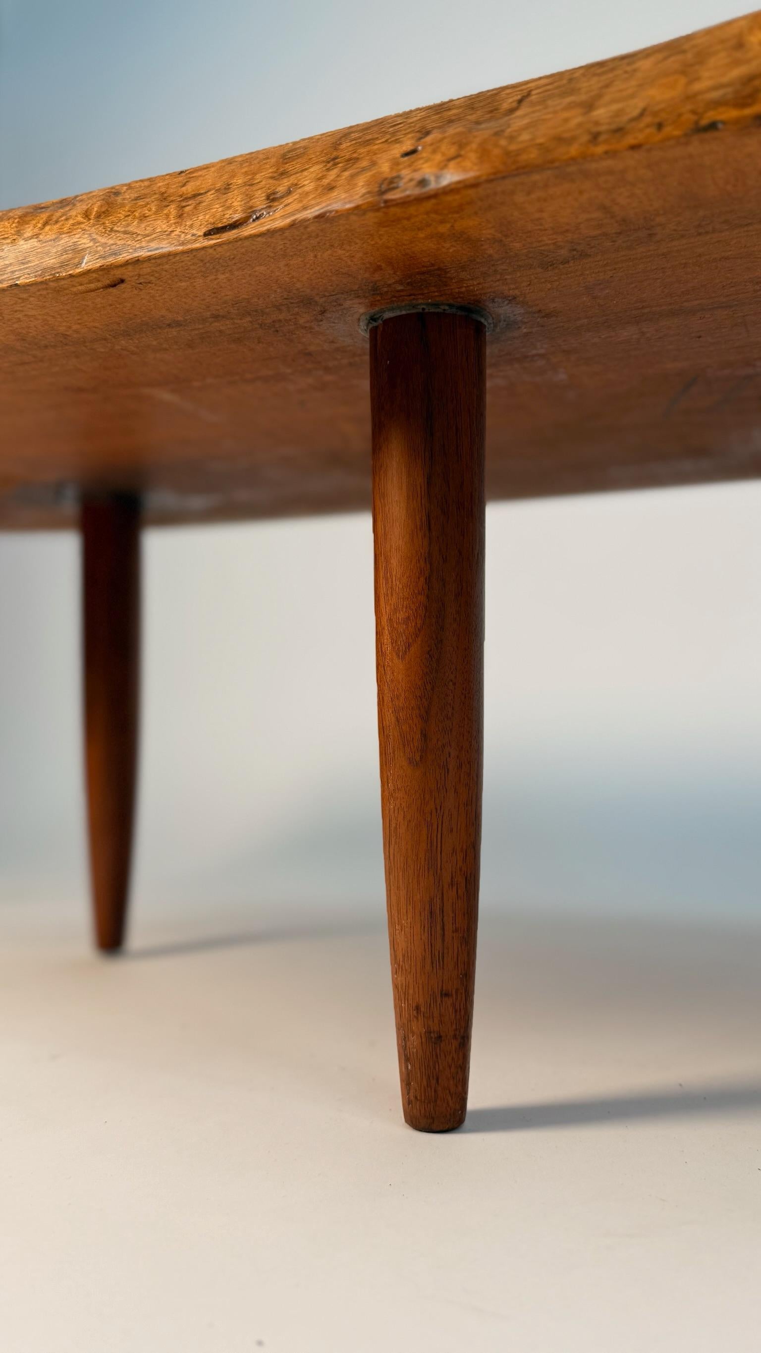 George Nakashima Conoid Coffee Table – English Walnut with Rosewood Butterfly For Sale 6