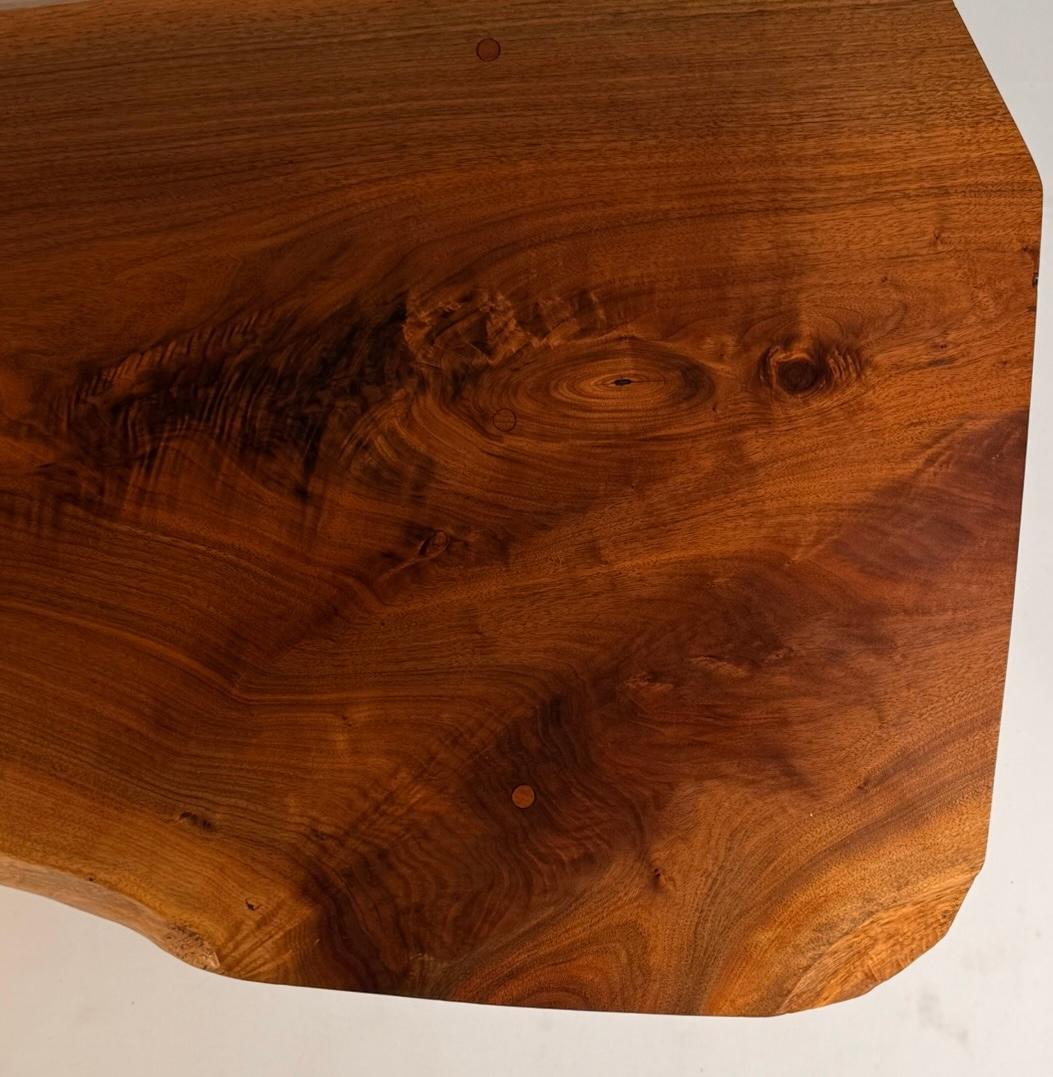 George Nakashima Conoid Coffee Table – English Walnut with Rosewood Butterfly For Sale 3