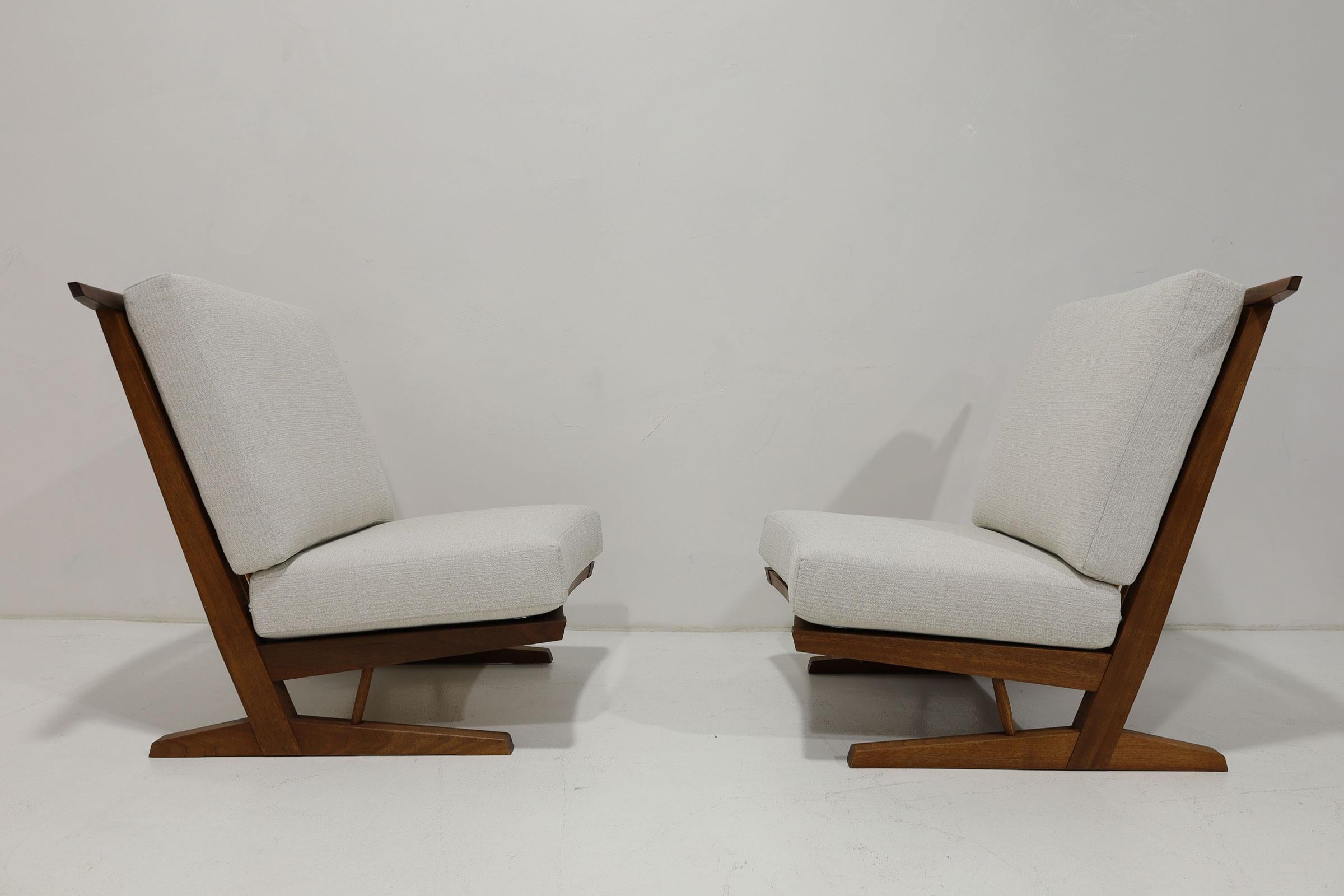 20th Century George Nakashima Conoid Lounge Chairs For Sale