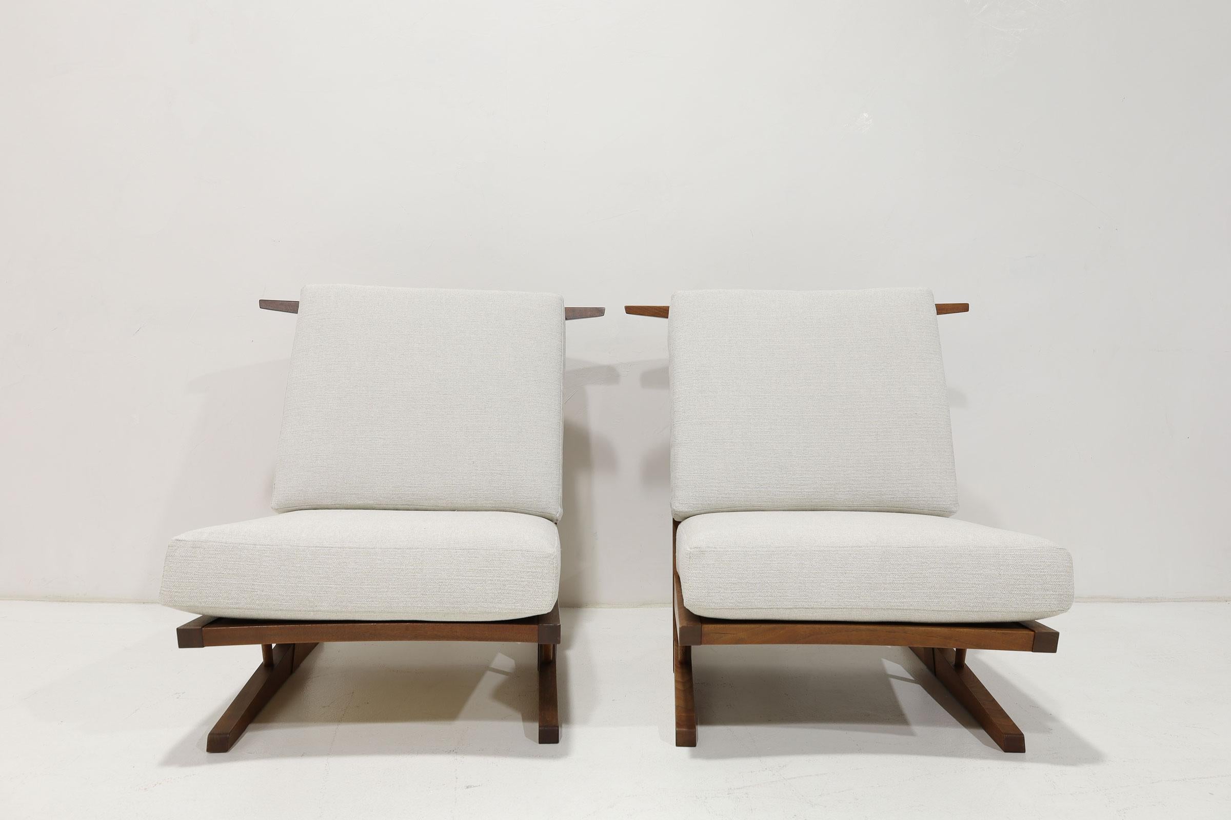 George Nakashima Conoid Lounge Chairs For Sale 1