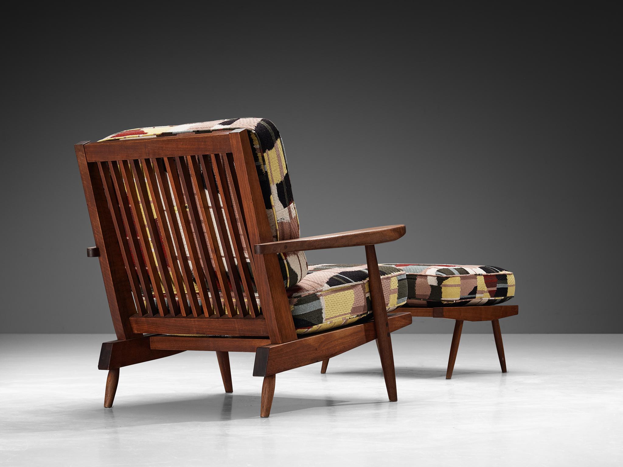 American George Nakashima 'Cushion' Spindleback Lounge Chair and Ottoman in Walnut  For Sale