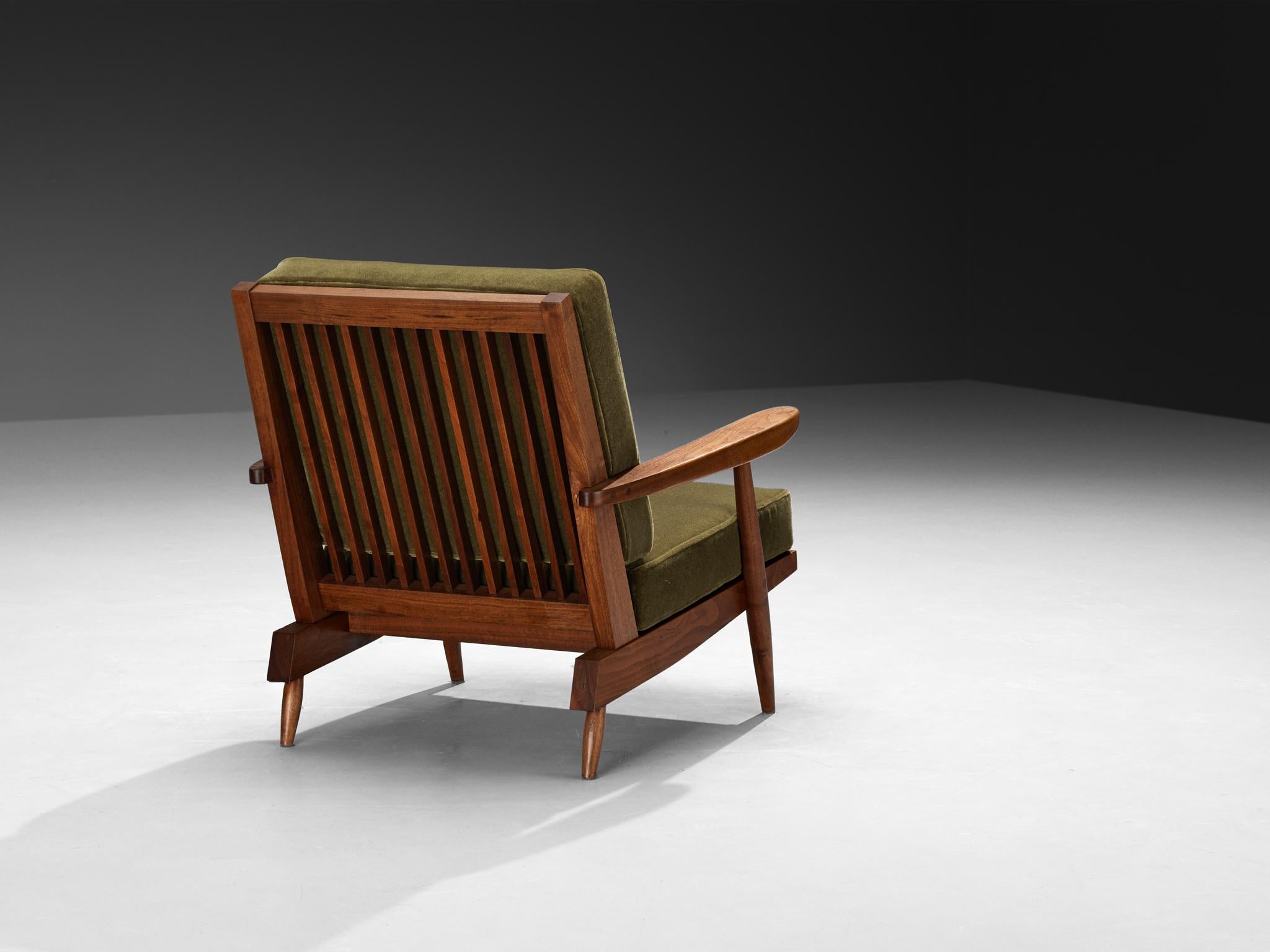 George Nakashima 'Cushion' Spindleback Lounge Chair in American Black Walnut In Good Condition In Waalwijk, NL