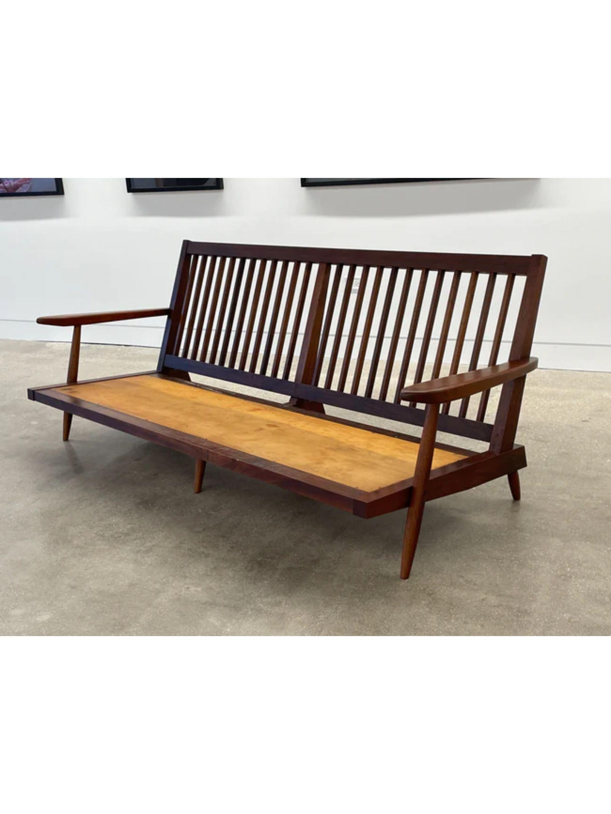 George Nakashima “Cushion” three seat walnut sofa with arms, USA, 1961 In Good Condition In Skokie, IL