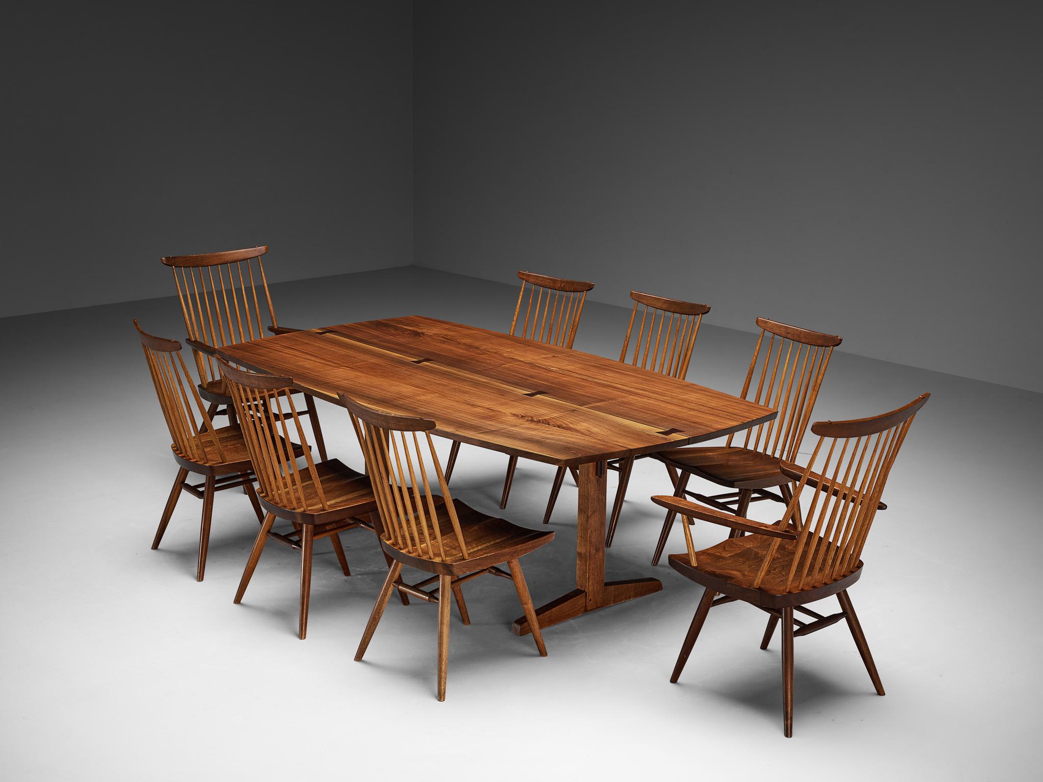 Ensemble de salle à manger George Nakashima avec table à manger à tréteaux et chaises « nouvelles »  Bon état - En vente à Waalwijk, NL