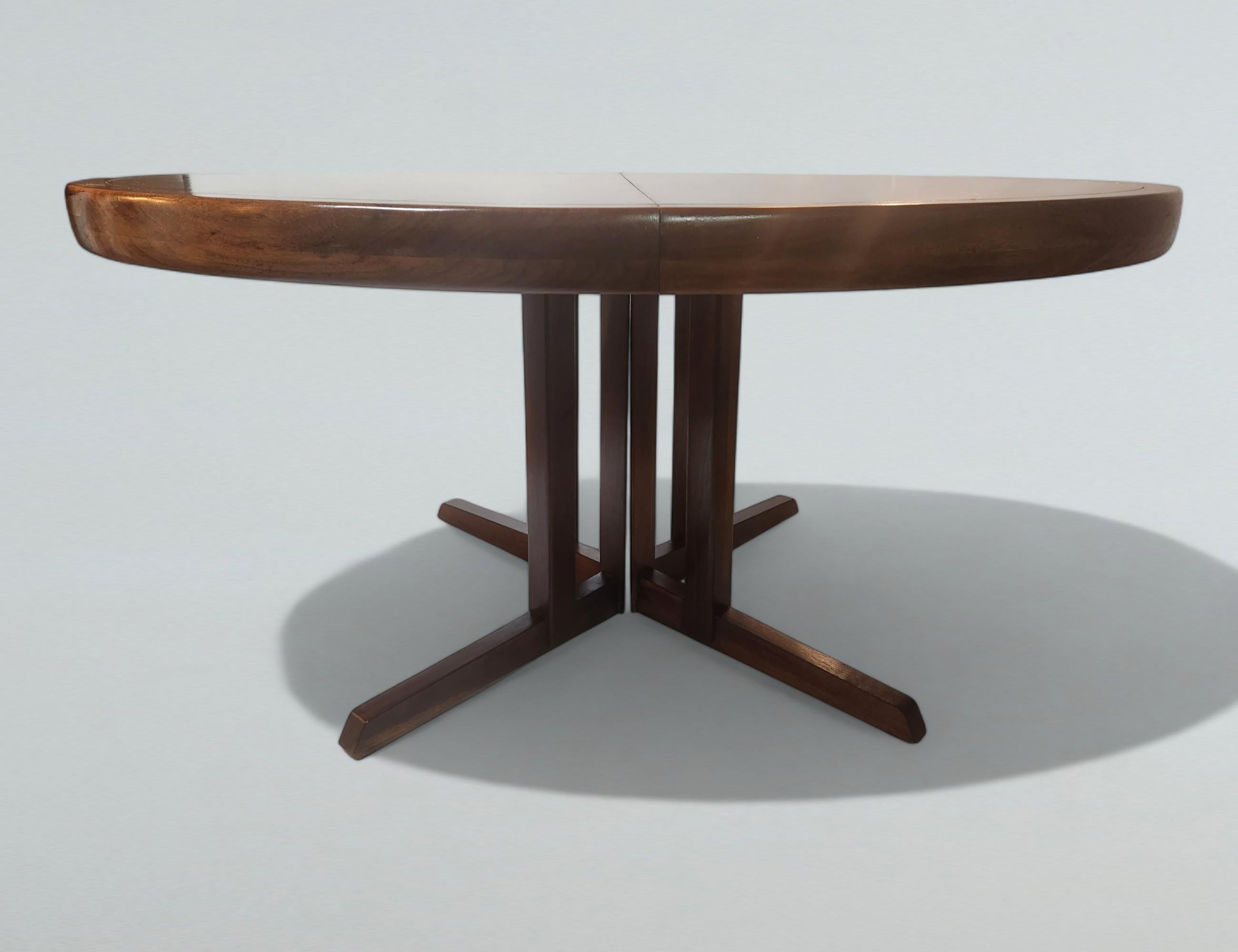 George Nakashima Extendable Walnut Dining Table Model 277 for Widdicomb, 1959 For Sale 1