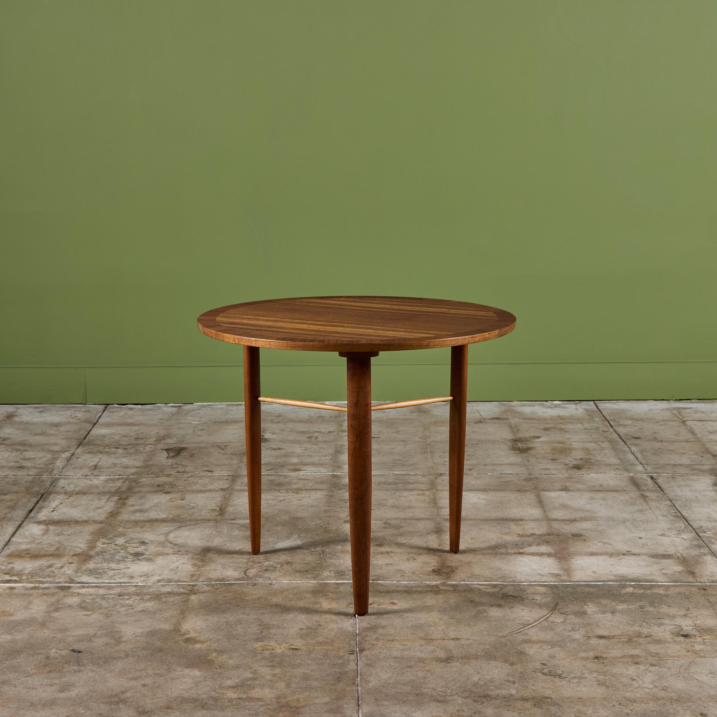 20ième siècle Table d'appoint George Nakashima pour Widdicomb en vente