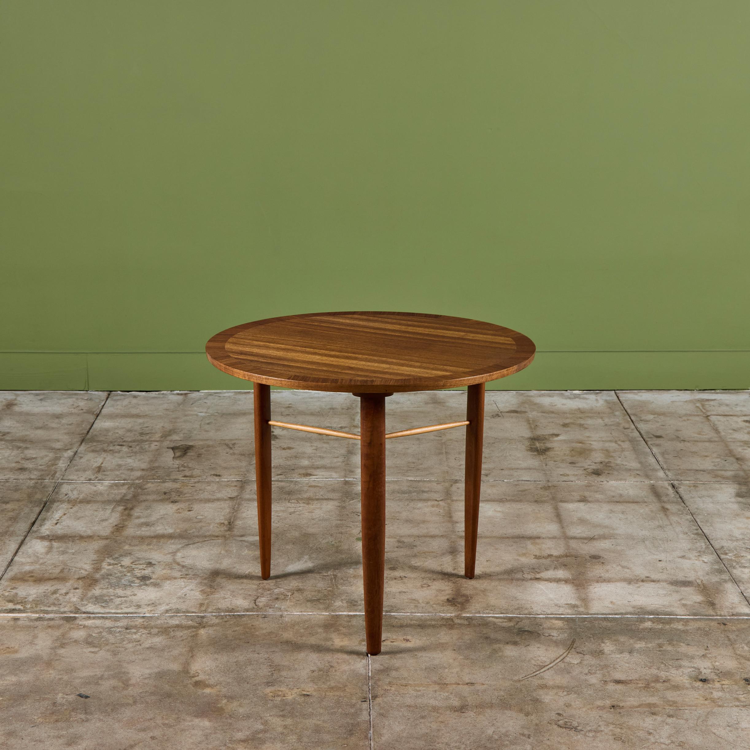 Noyer Table d'appoint George Nakashima pour Widdicomb en vente
