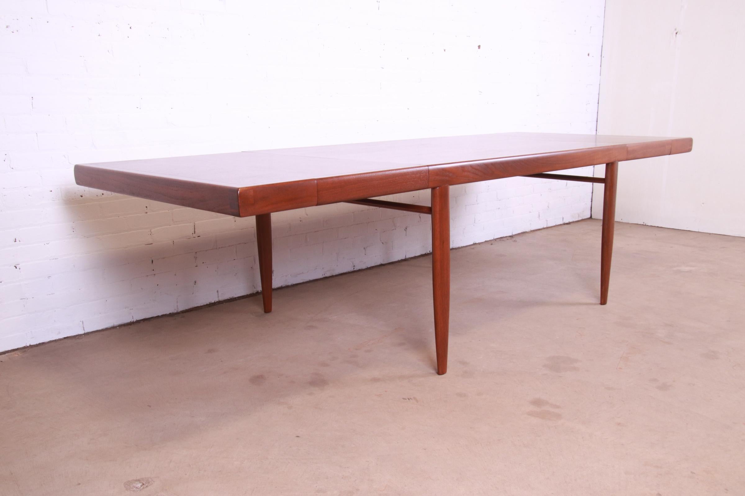 Mid-20th Century George Nakashima for Widdicomb Origins Collection Walnut Dining Table, 1958