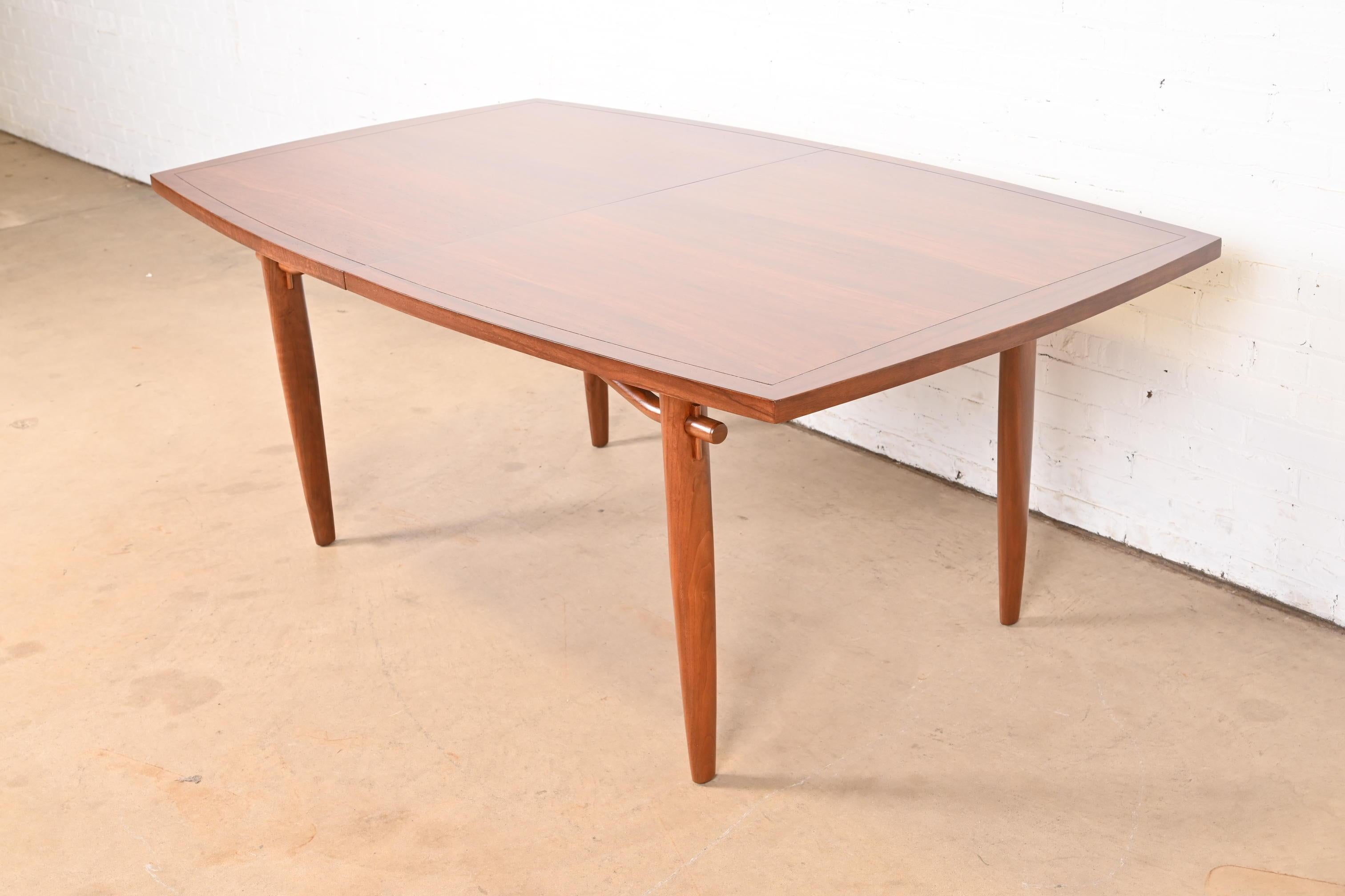 Table de salle à manger à rallonge George Nakashima de la collection Widdicomb Origins en vente 5