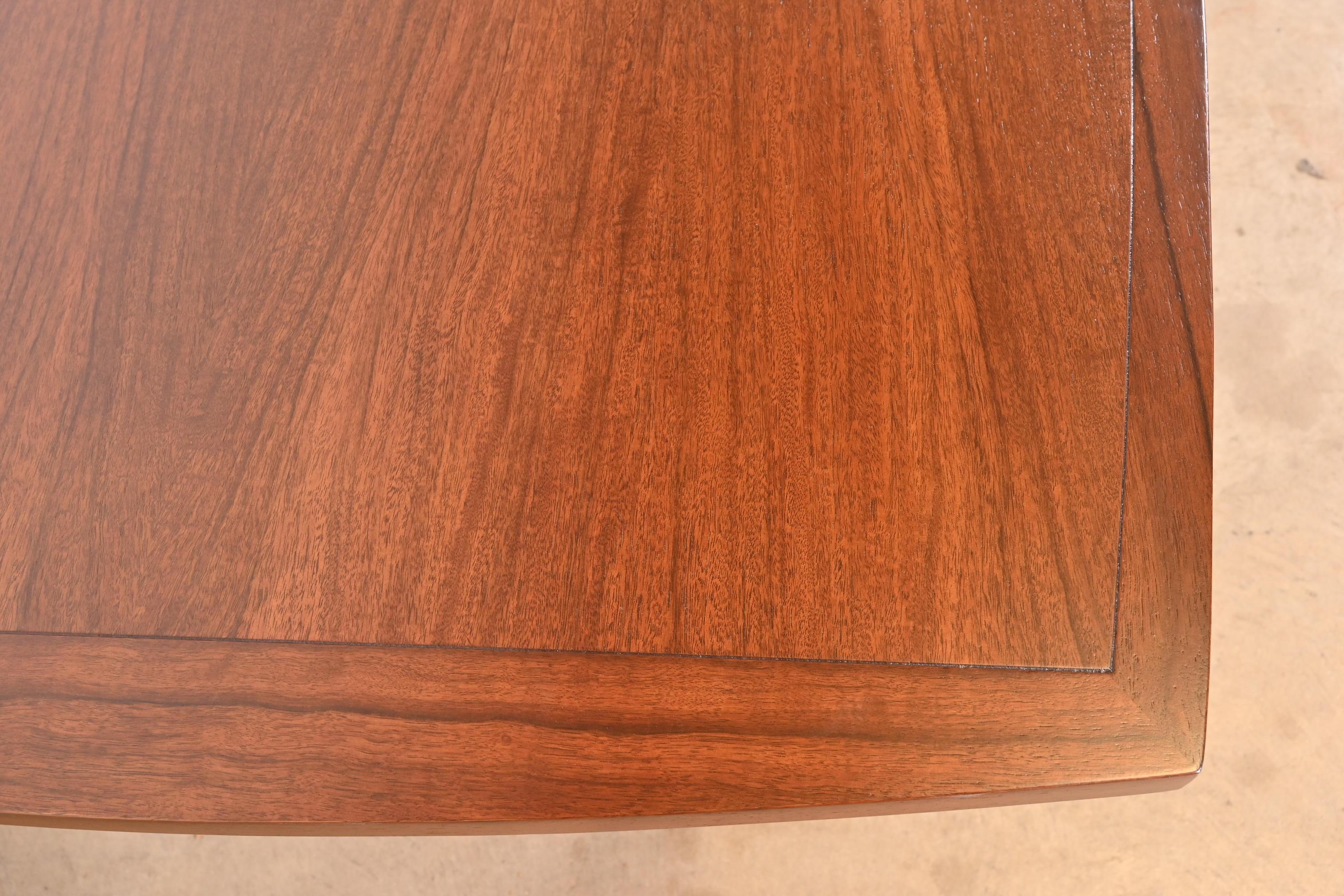Table de salle à manger à rallonge George Nakashima de la collection Widdicomb Origins en vente 9