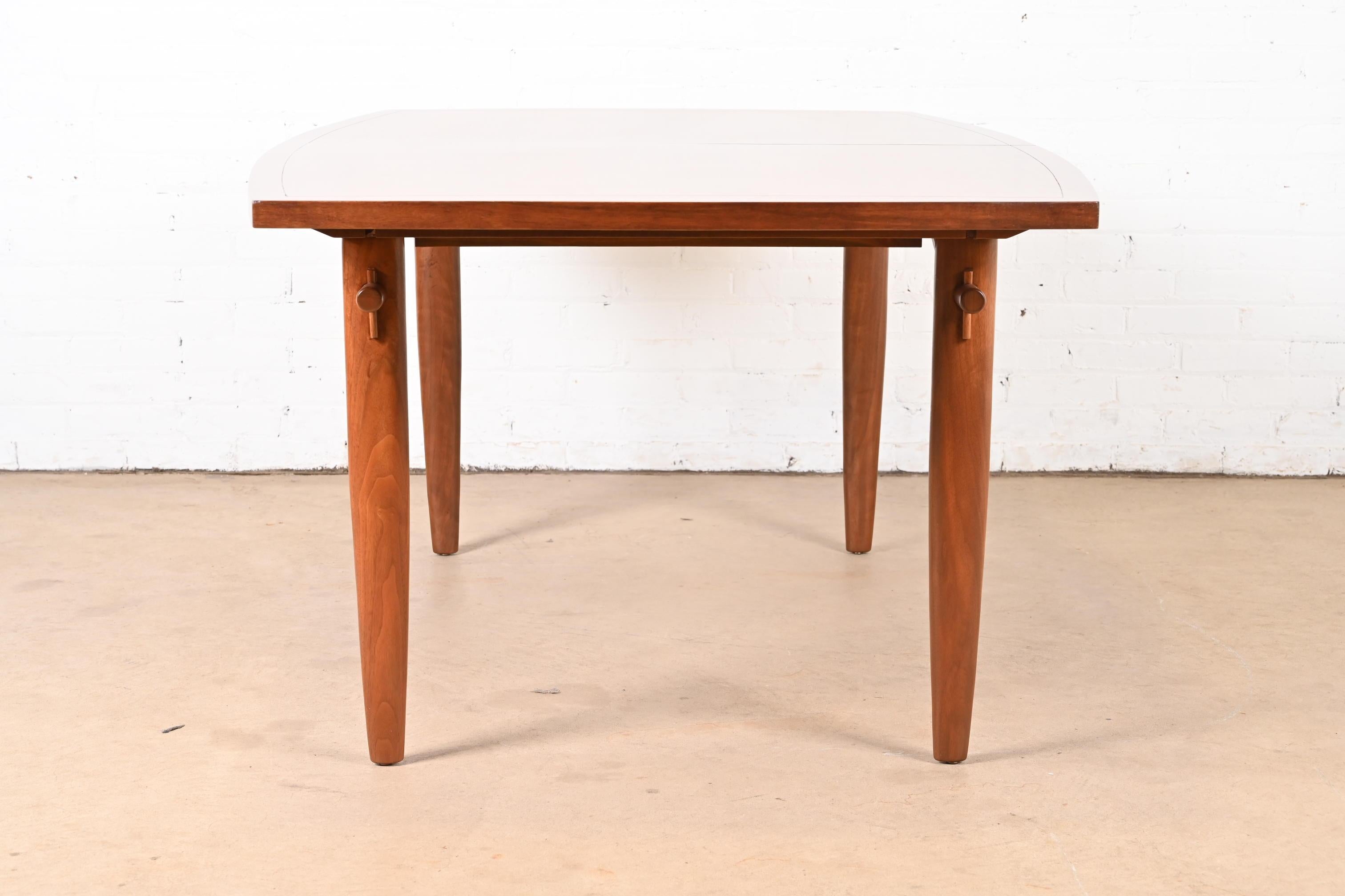 Table de salle à manger à rallonge George Nakashima de la collection Widdicomb Origins en vente 11