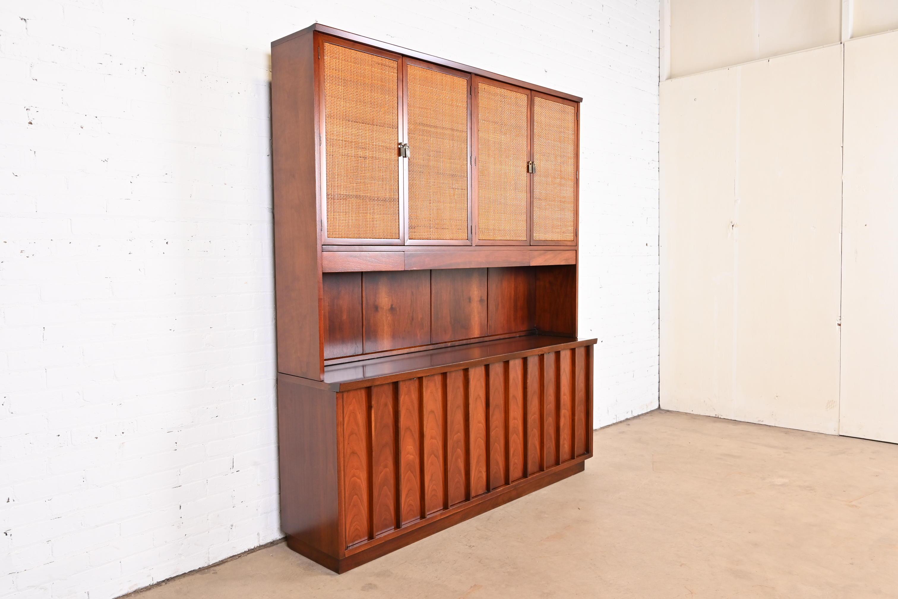 George Nakashima for Widdicomb Sculpted Walnut and Cane Sideboard with Hutch In Good Condition In South Bend, IN