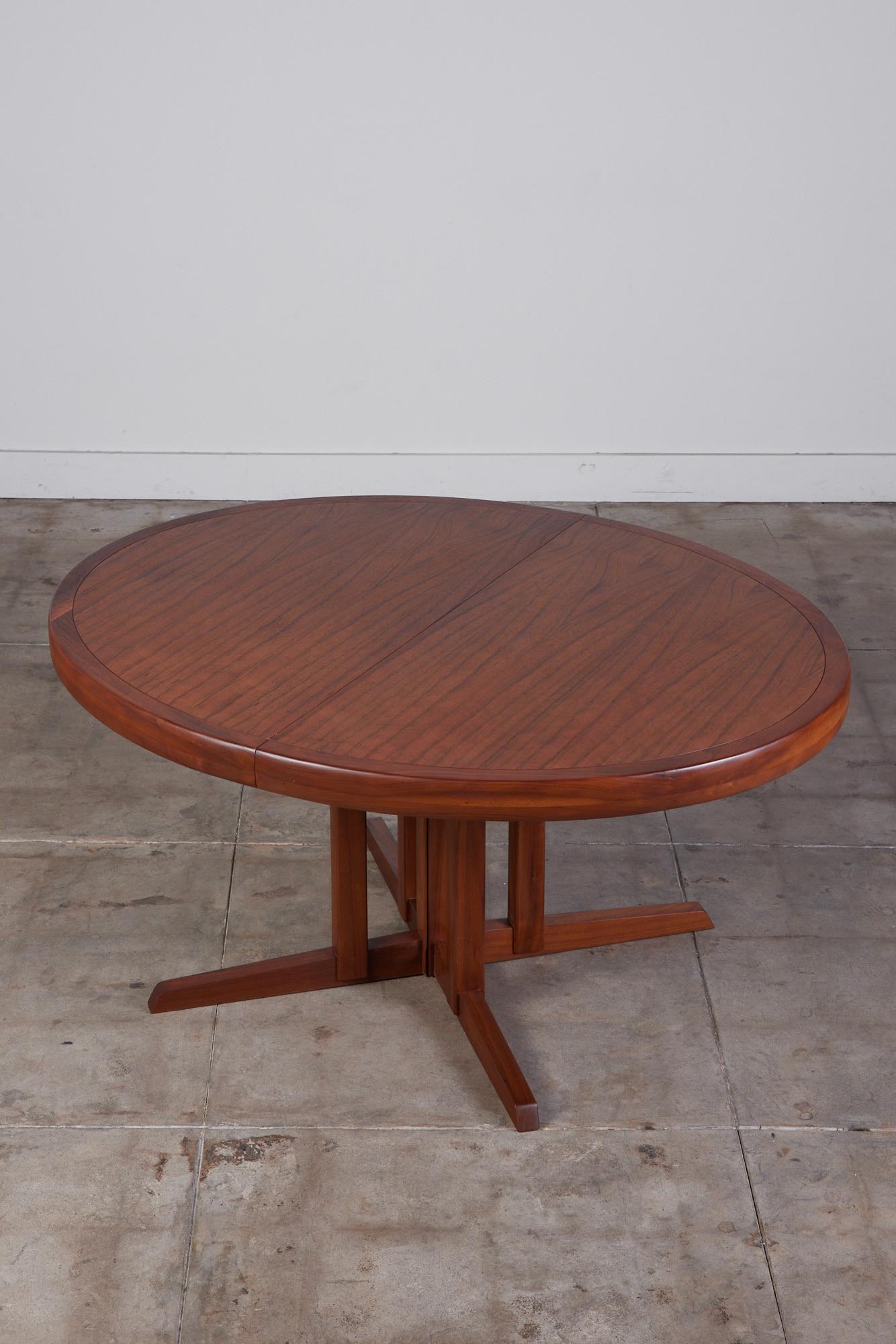 Mid-Century Modern George Nakashima for Widdicomb Walnut Dining Table