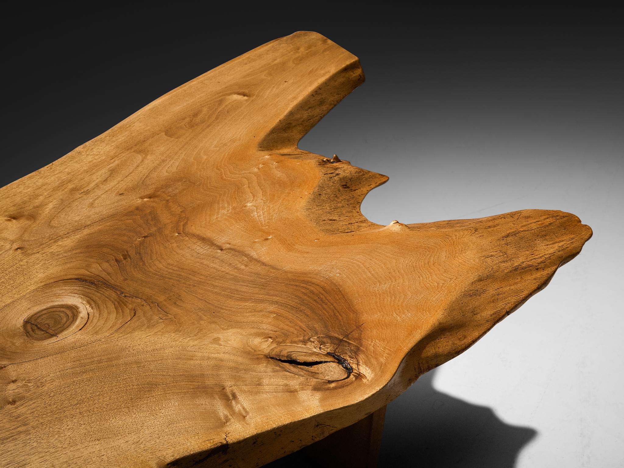 Table basse à bord libre George Nakashima en noyer en vente 2
